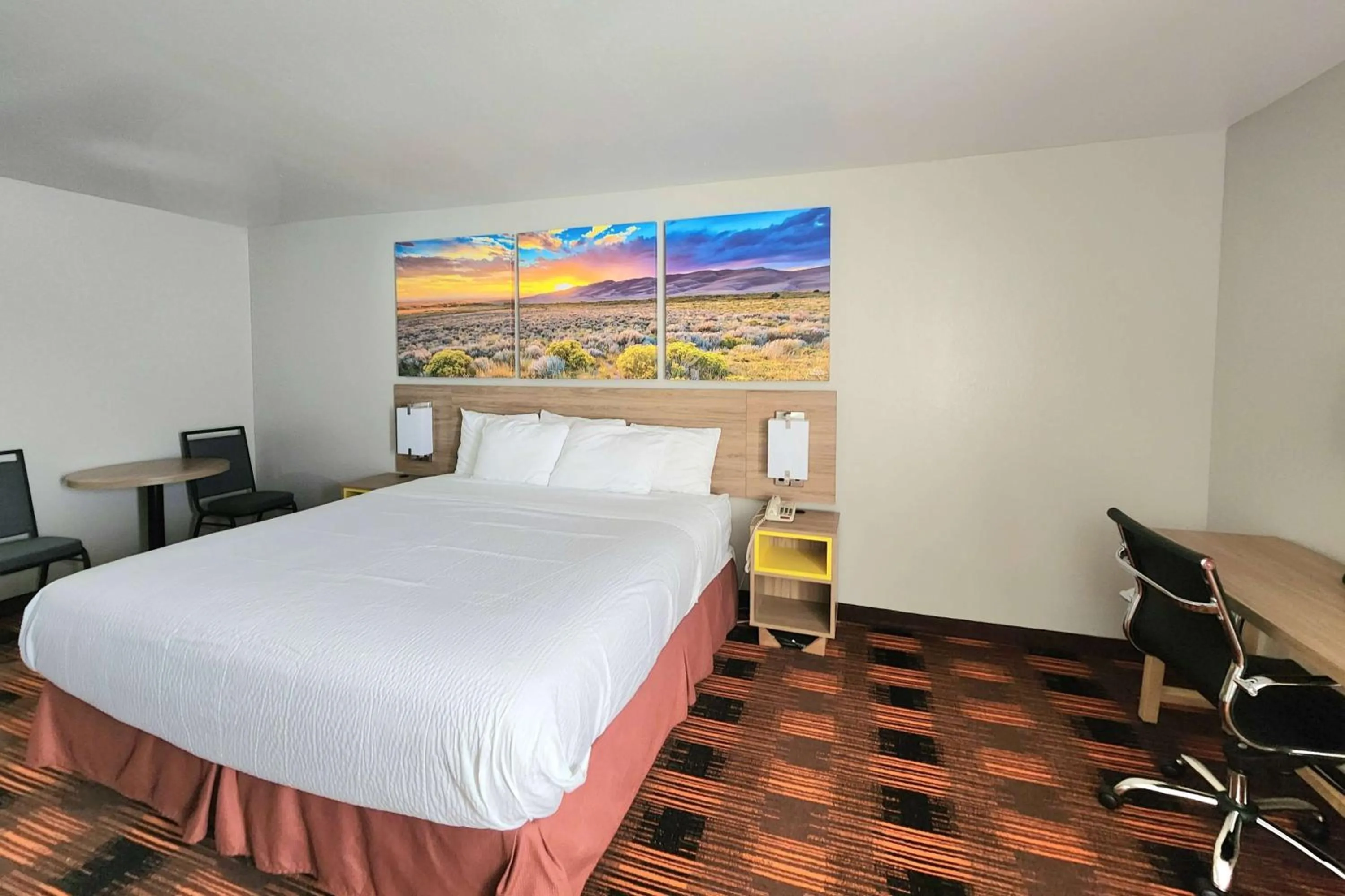 Photo of the whole room, Bed in Days Inn by Wyndham Lumberton