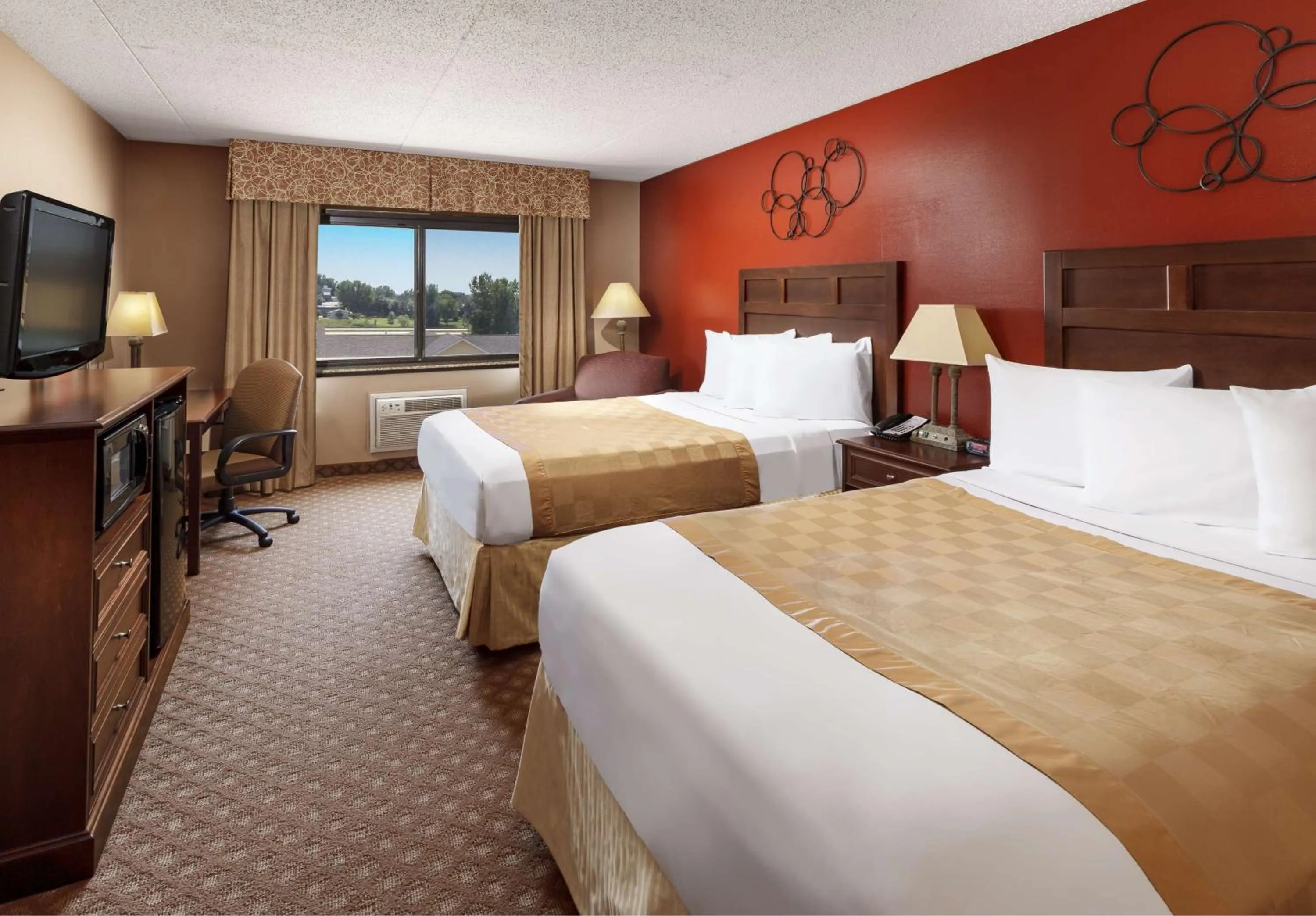 Bedroom, Bed in Roosevelt Grand Dakota SureStay Collection by Best Western
