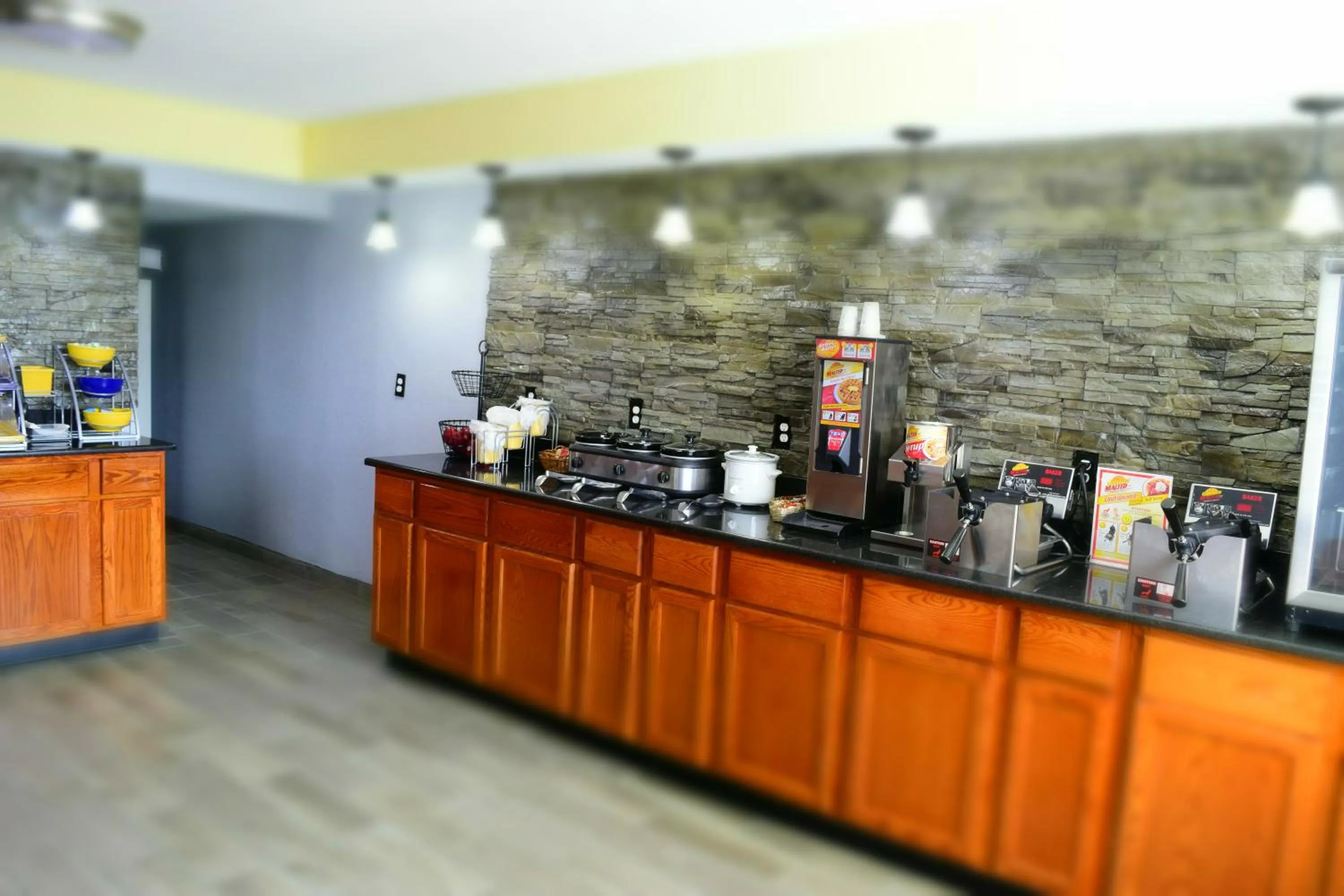 Days Inn by Wyndham Rock Falls