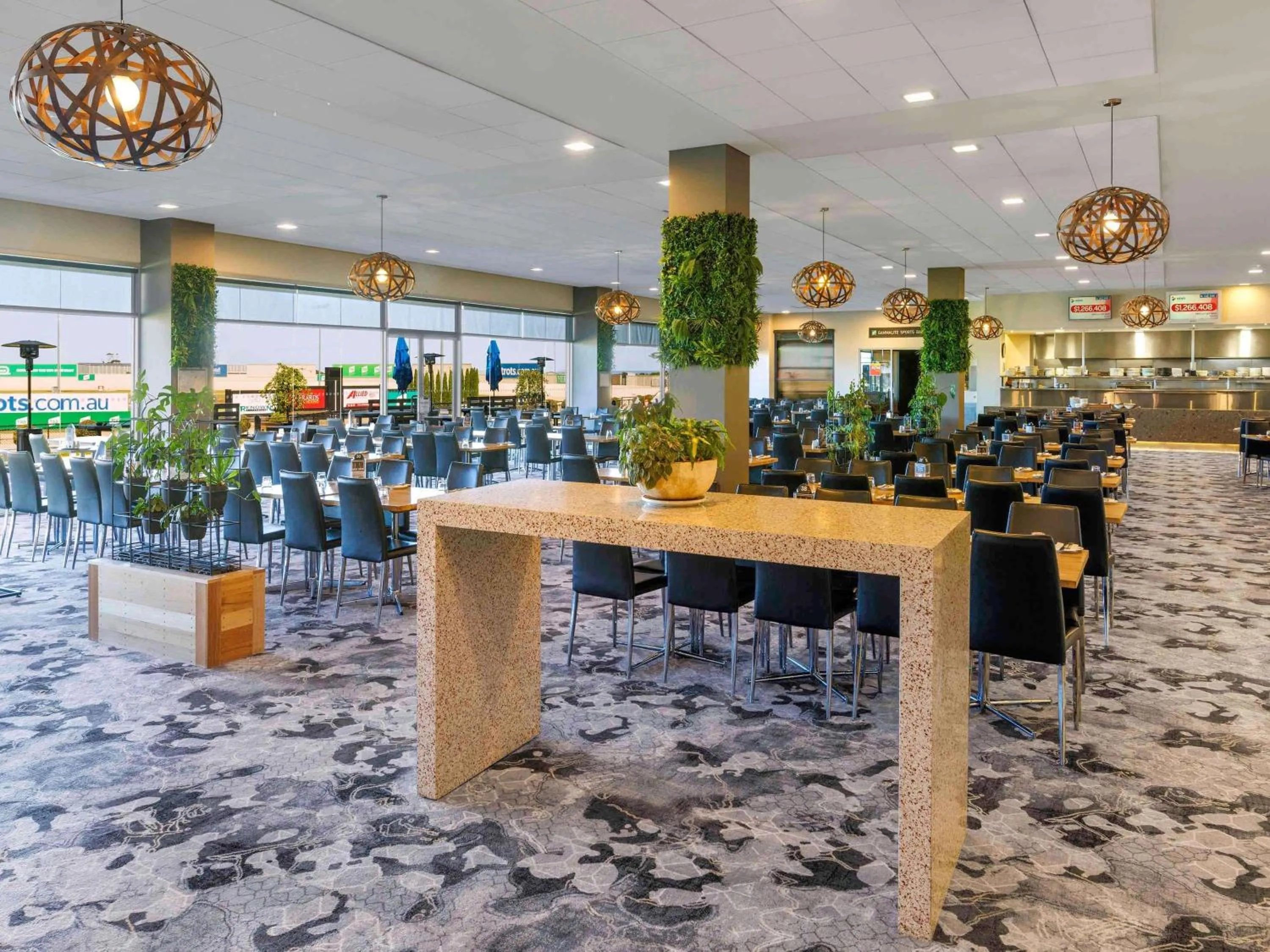 Property building in Mantra Melbourne Melton