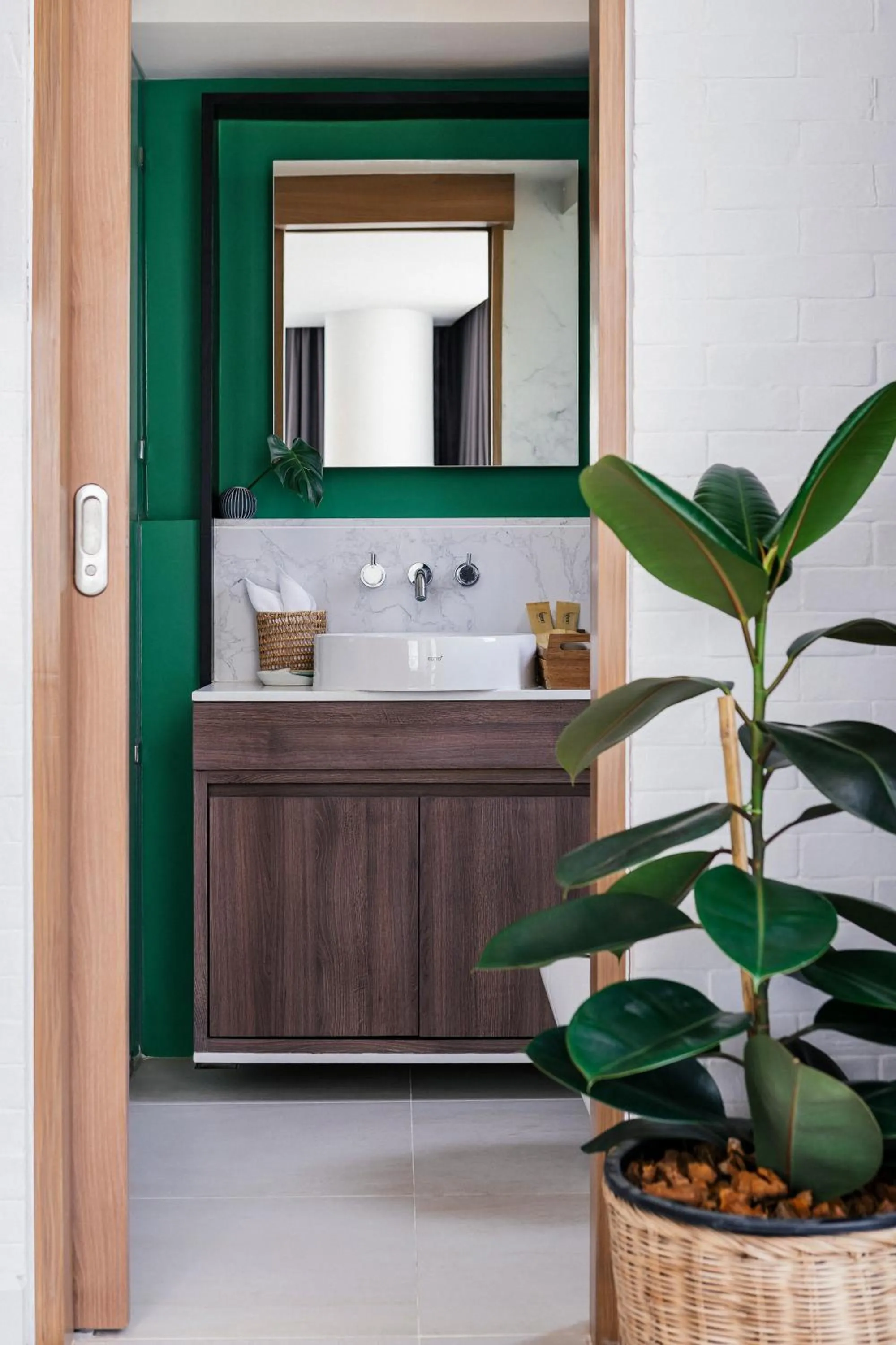 Shower in HOMM Boutique Hotel