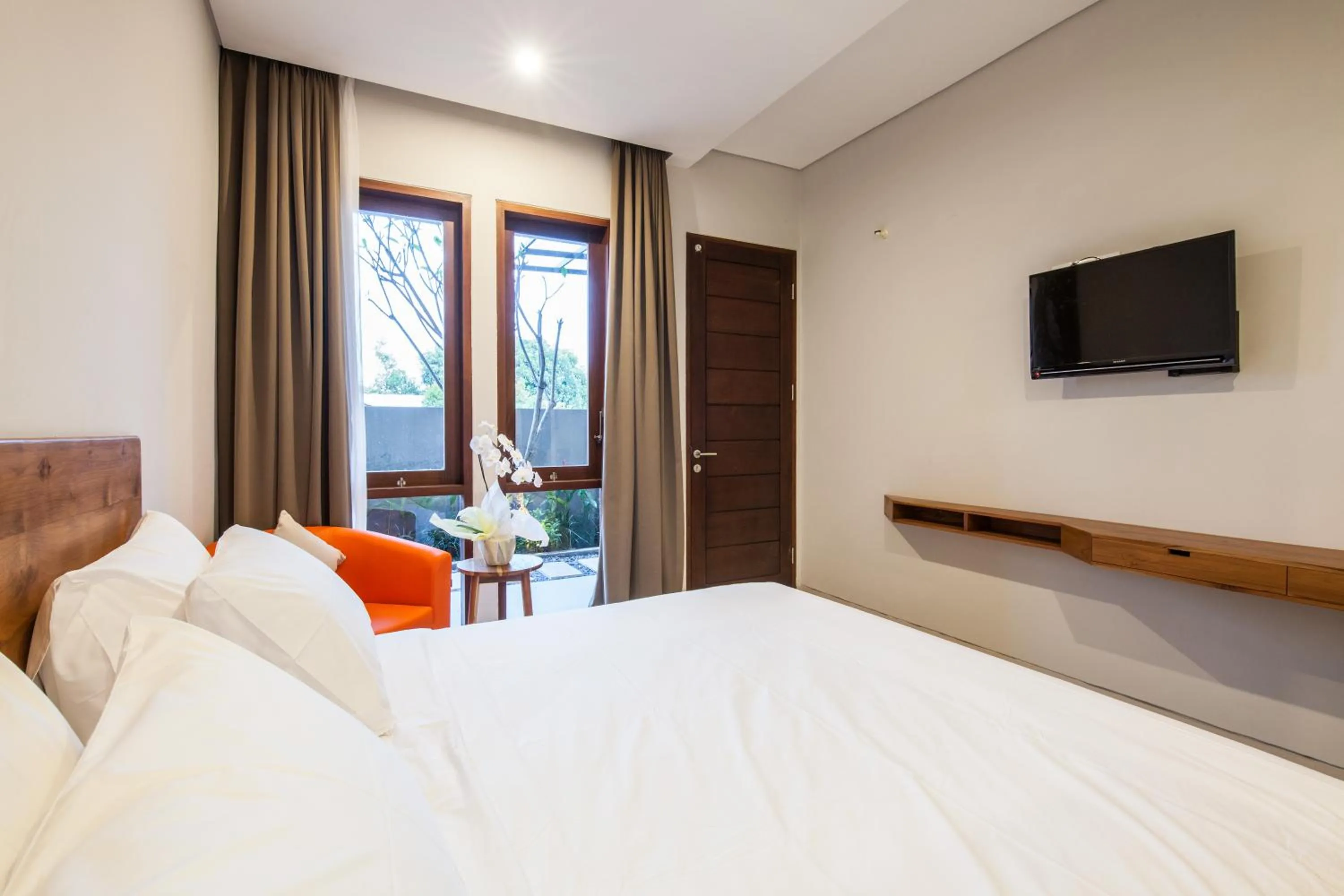 Photo of the whole room, Bed in Eclipse Kerobokan