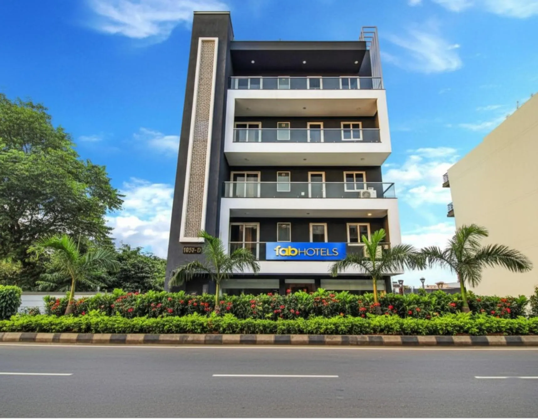 Property building in FabHotel Kiara- 400 meters from Medanta hospital