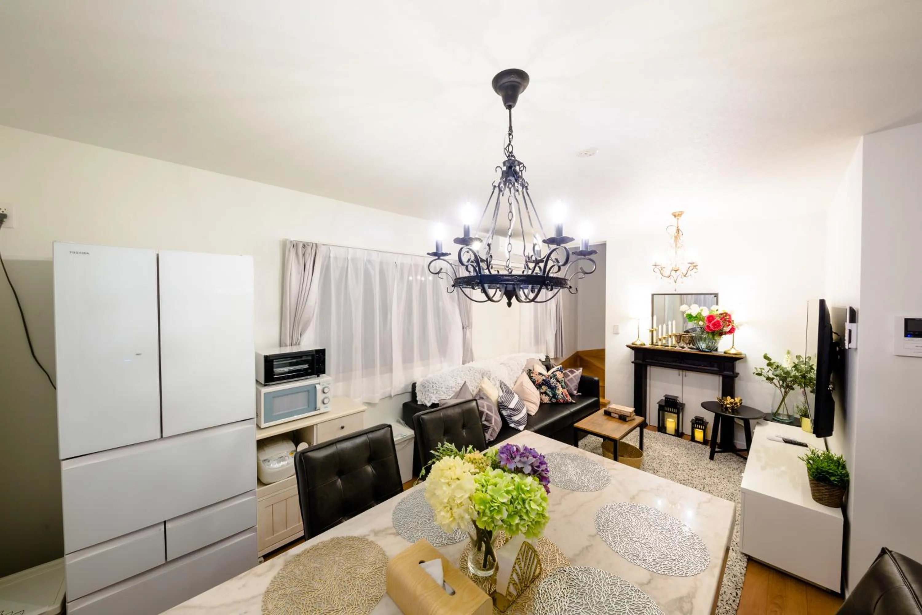Dining area in Villa Hanasaku Fujikawaguchiko B