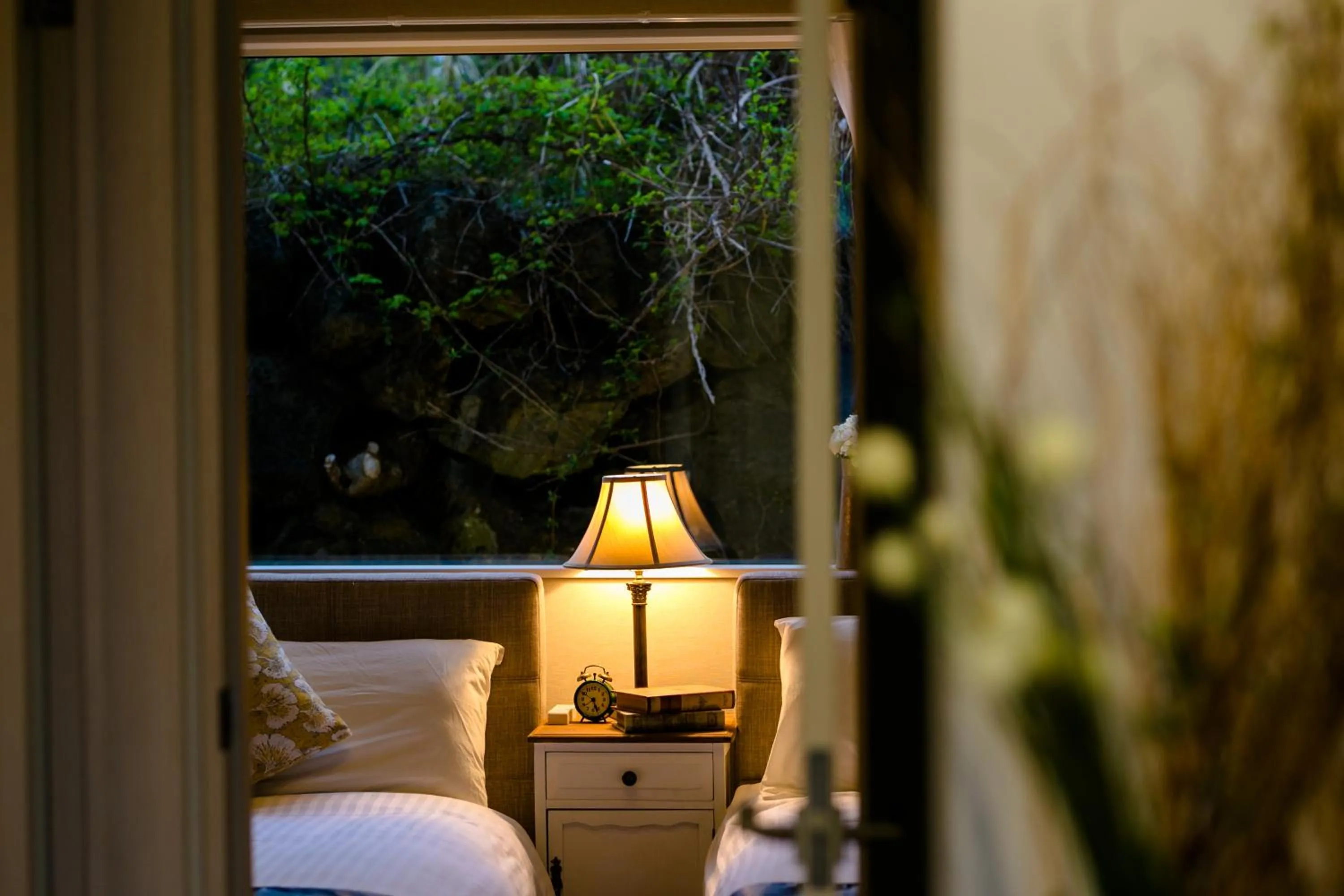 Bedroom, Bed in Villa Hanasaku Fujikawaguchiko B