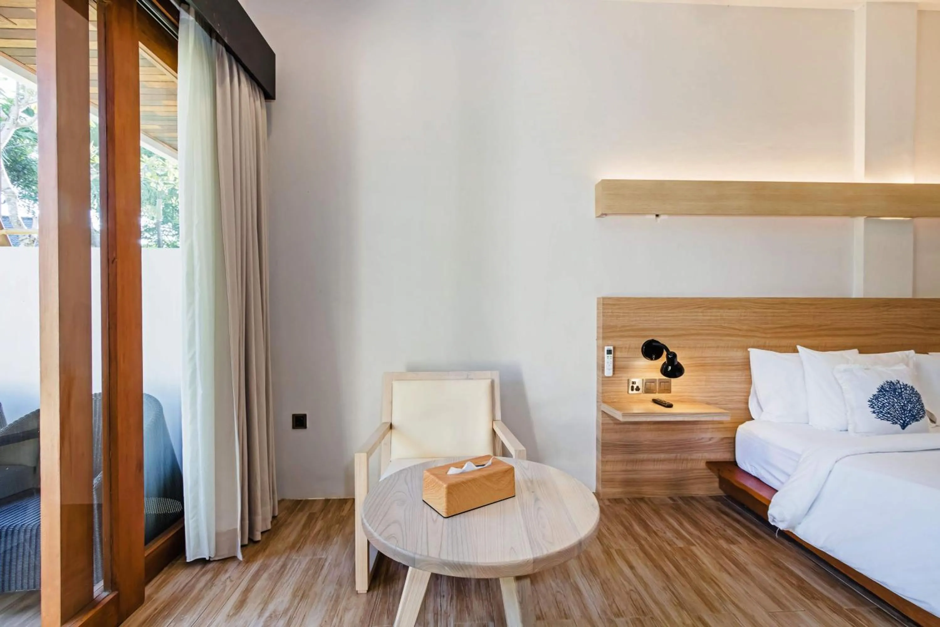 Living room, Bed in Kashantee Village