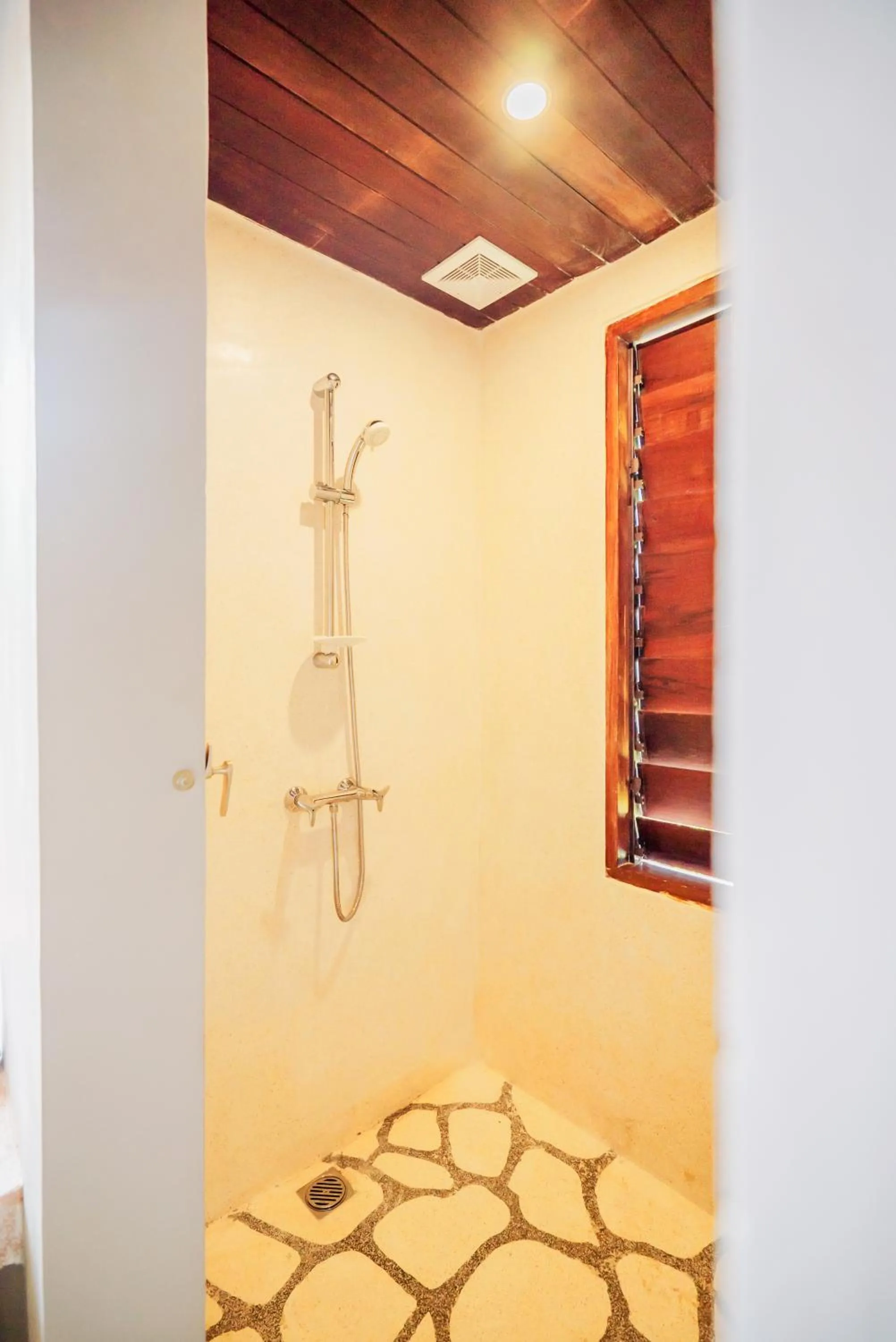 Shower in Kashantee Village