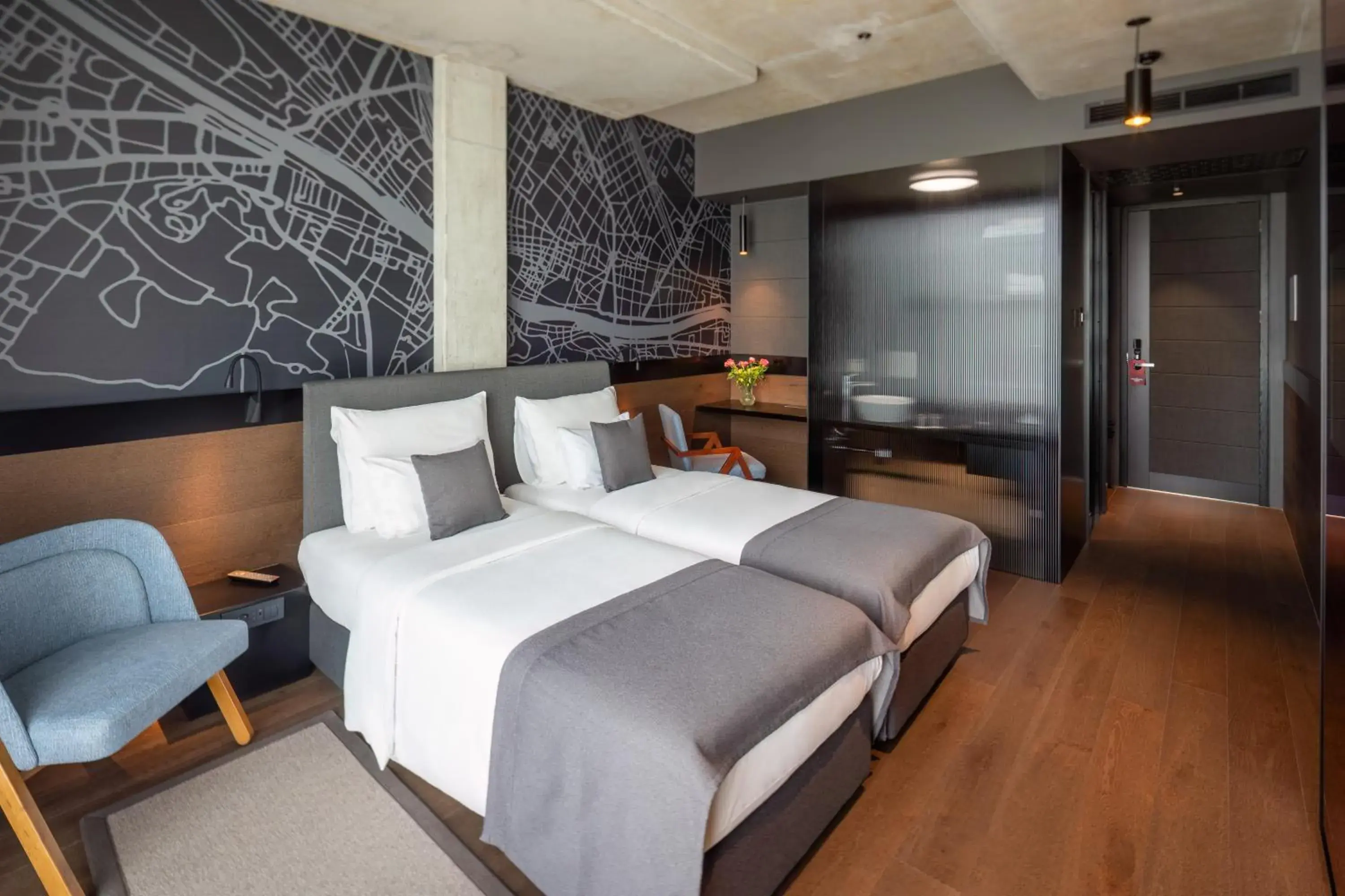 Deluxe Room with Two Single Beds in Mövenpick Zagreb Deluxe Room with Two Single Beds in Mövenpick Zagreb