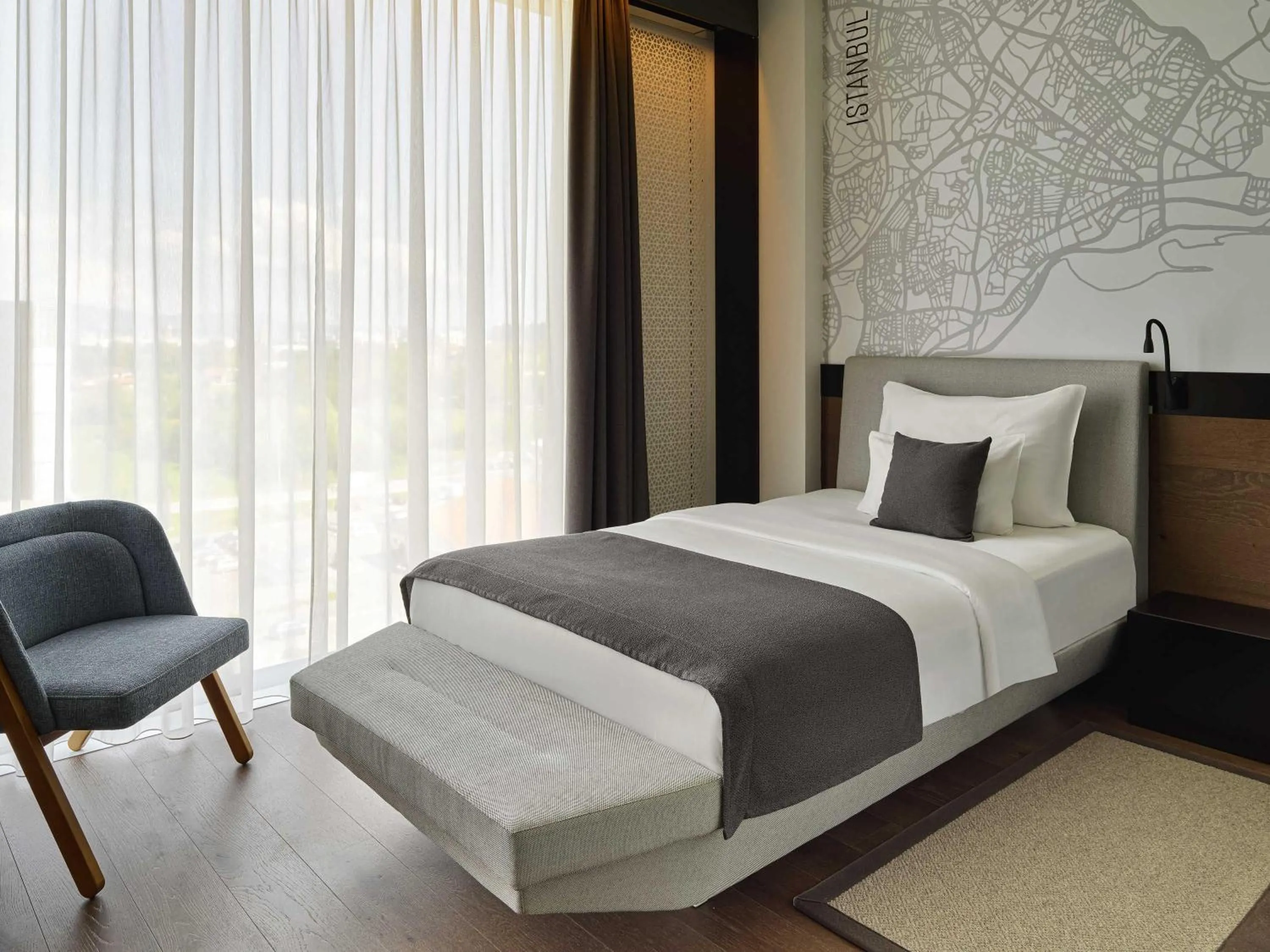 Bedroom, Bed in Mövenpick Zagreb