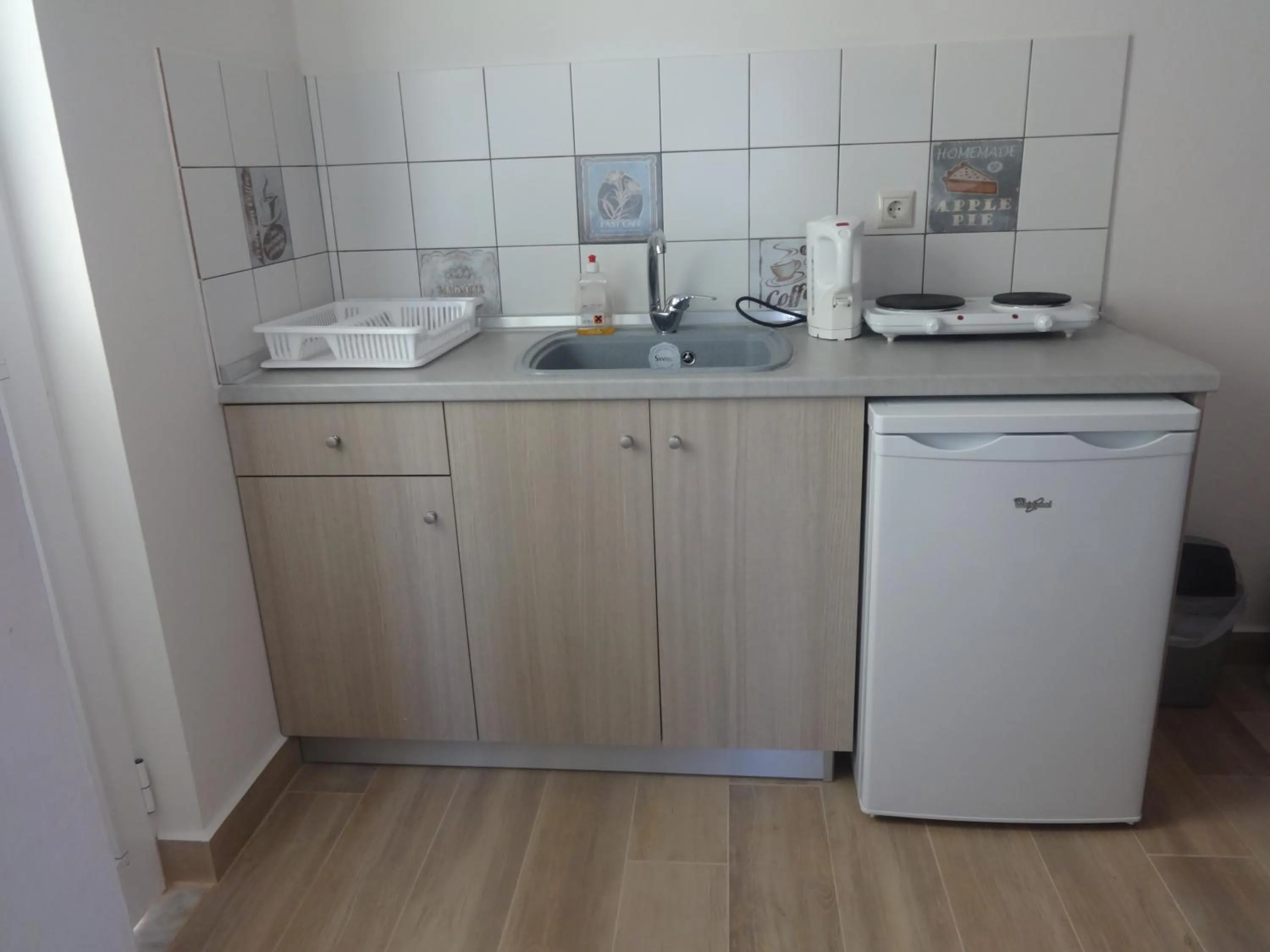 Kitchen or kitchenette in Sevi Apartments