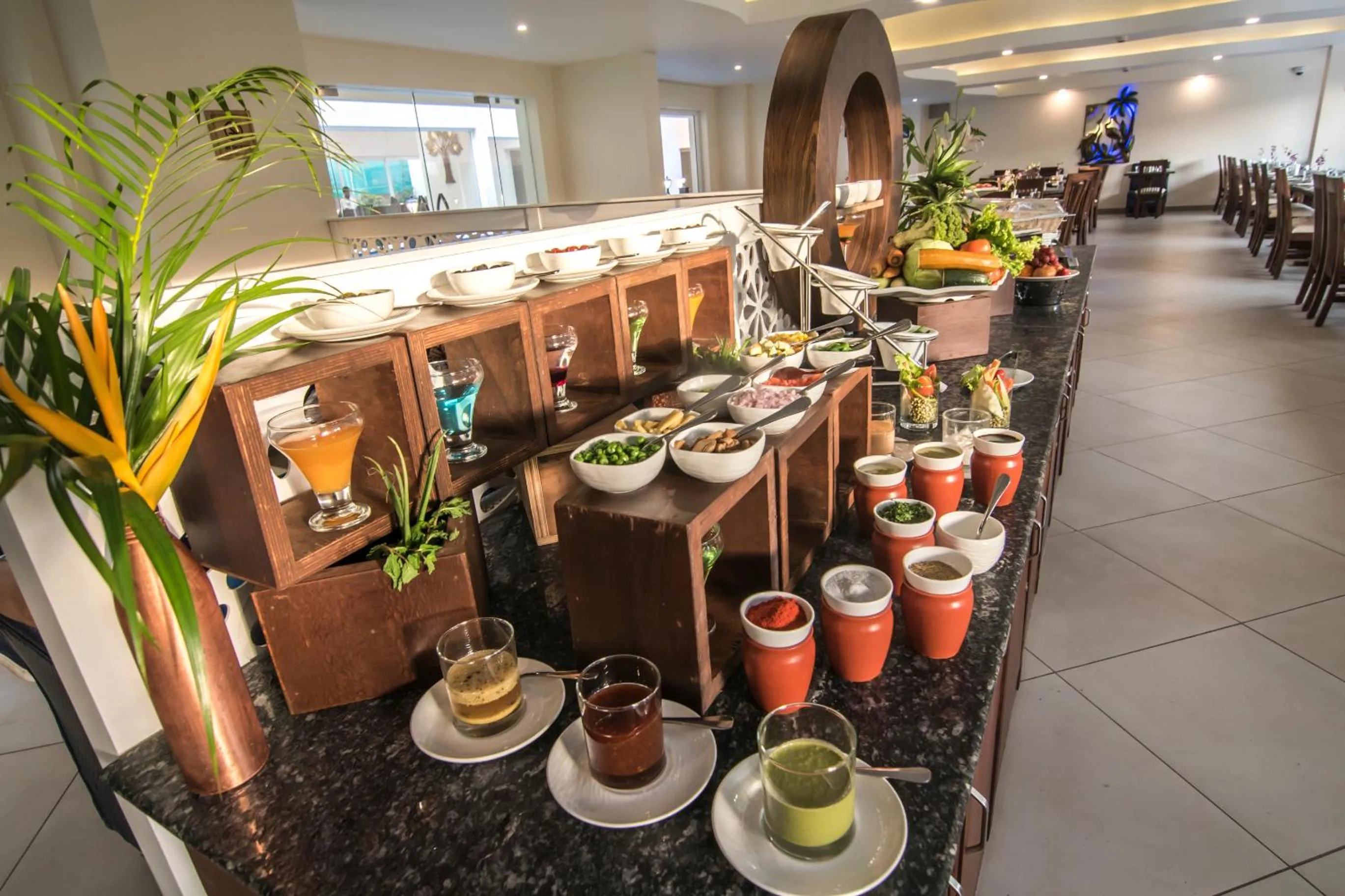 Restaurant/places to eat in Regenta Central North Goa, Arpora