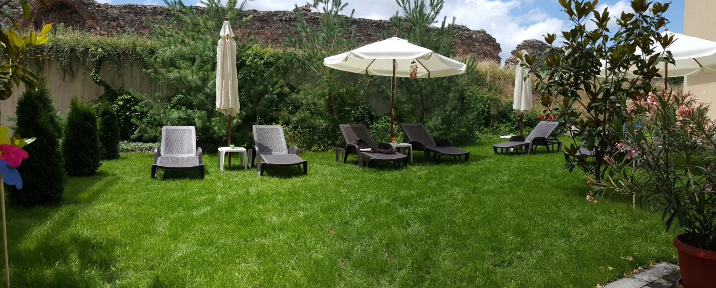 Patio in C Comfort Hotel & Wellness