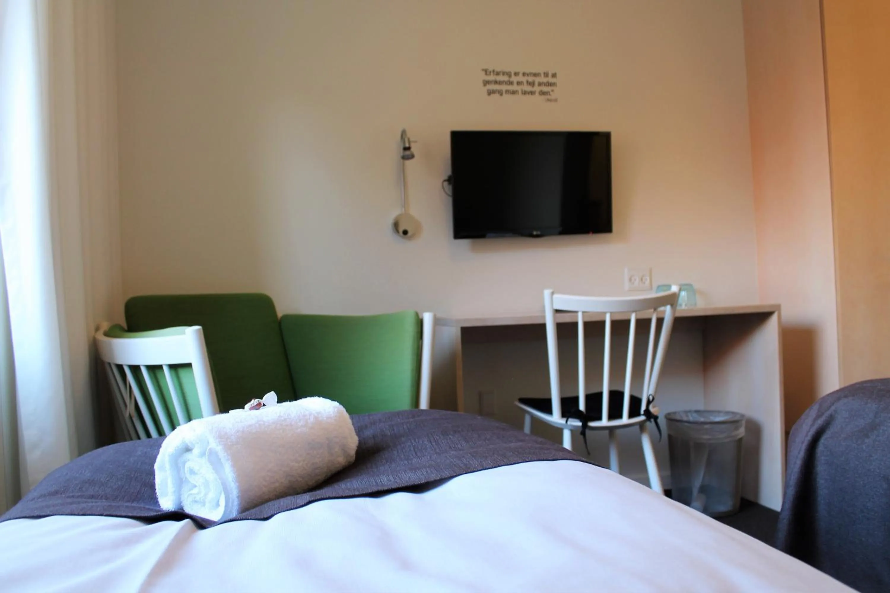 Seating area, Bed in Severin Kursuscenter og Konferencehotel