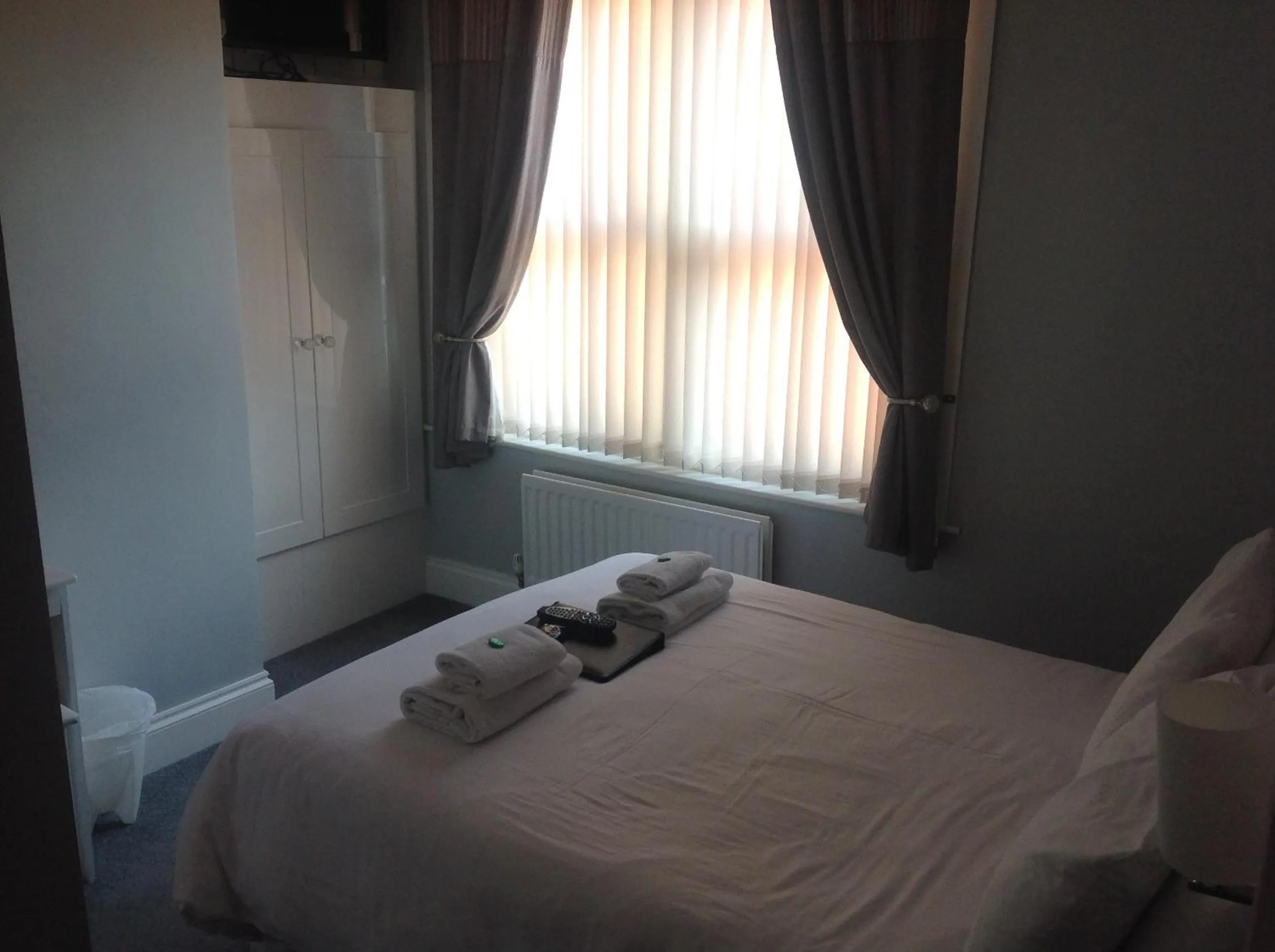 Bed in Grosvenor Hotel