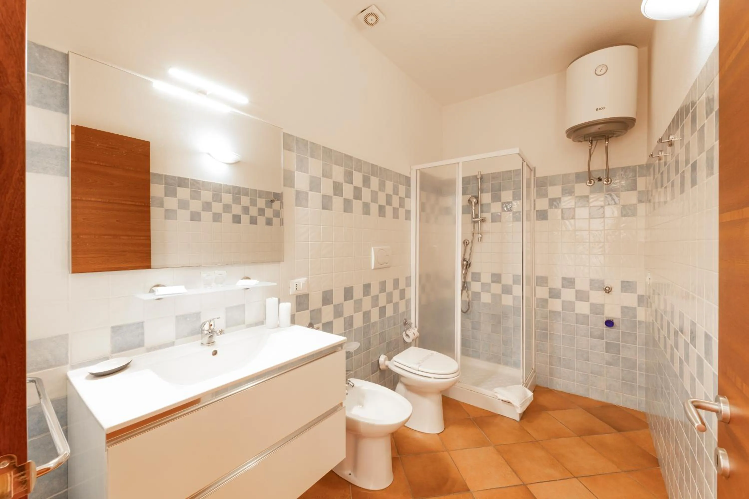 Bathroom in Cristal Blu