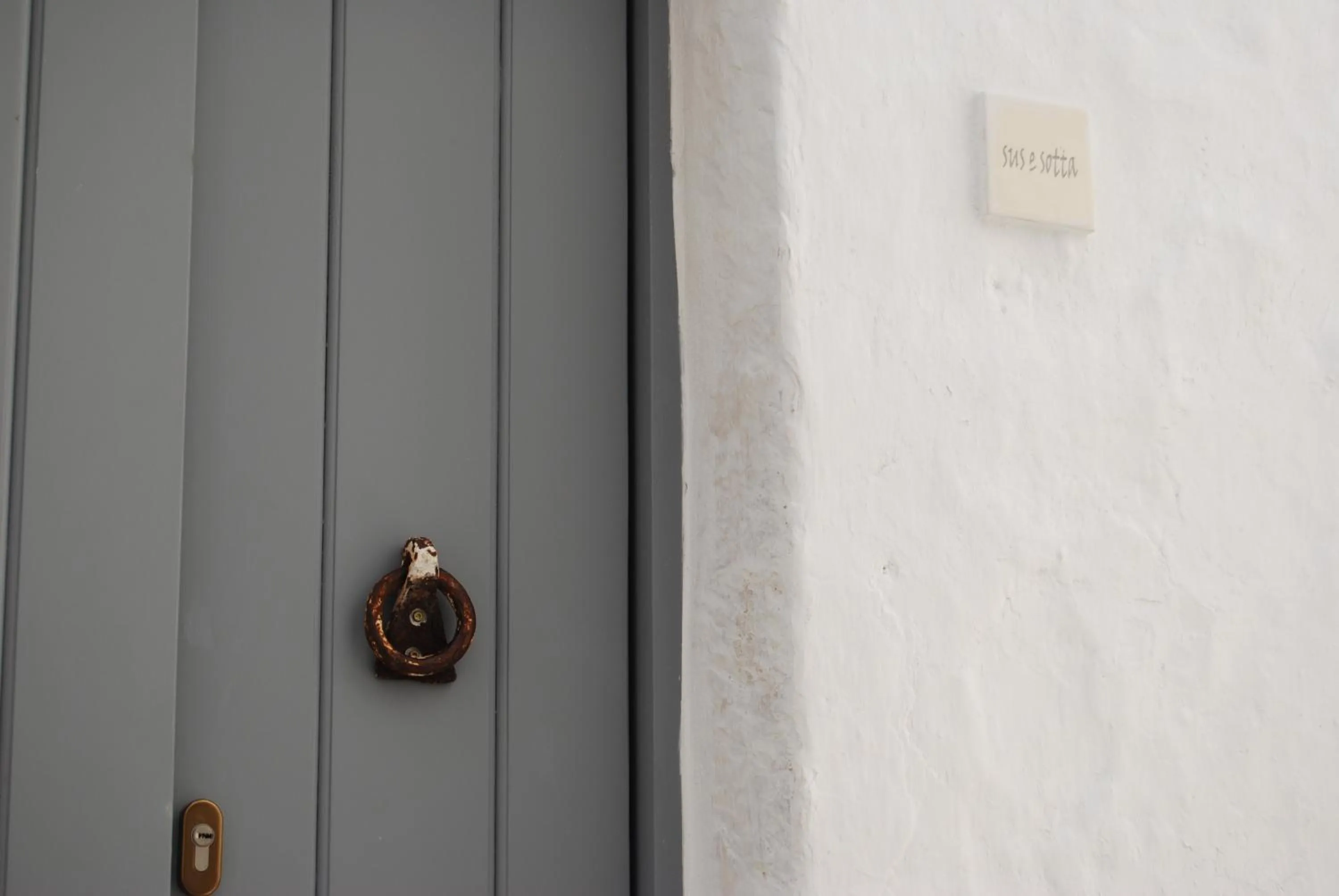 Decorative detail in I 7 Archi Guest House
