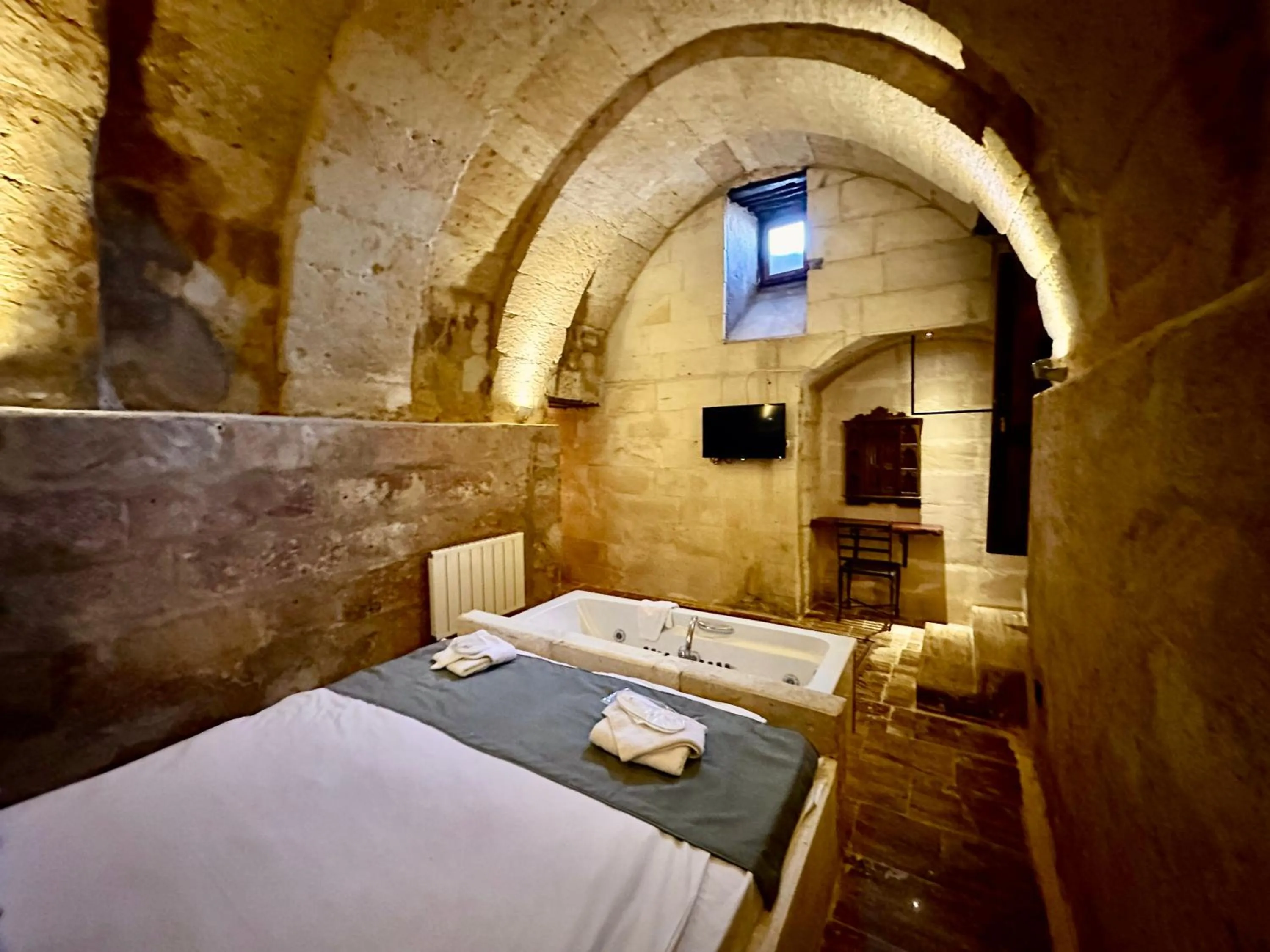 Photo of the whole room in Harkasos Cave Hotel