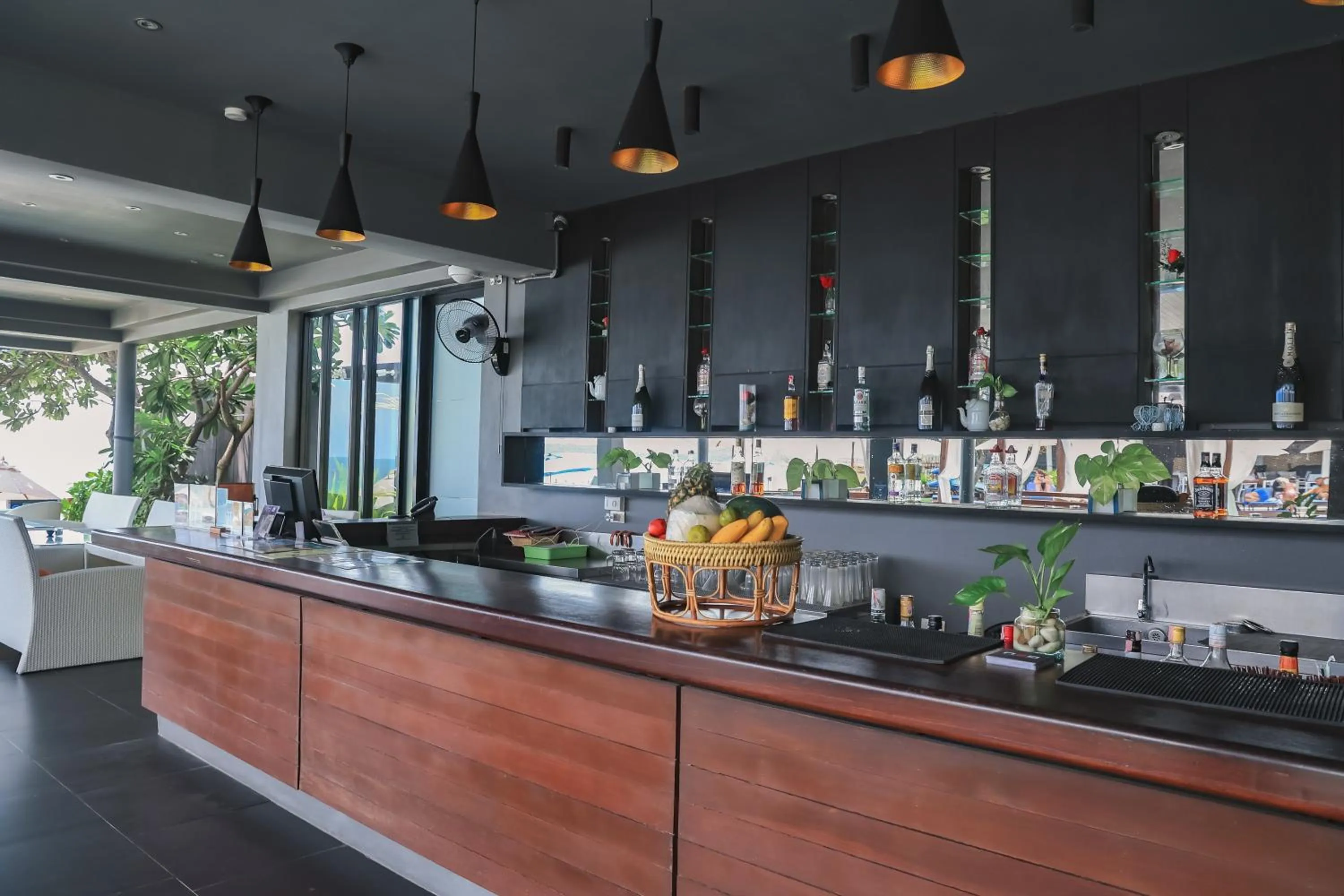 Lounge or bar in KC Beach Club & Pool Villas