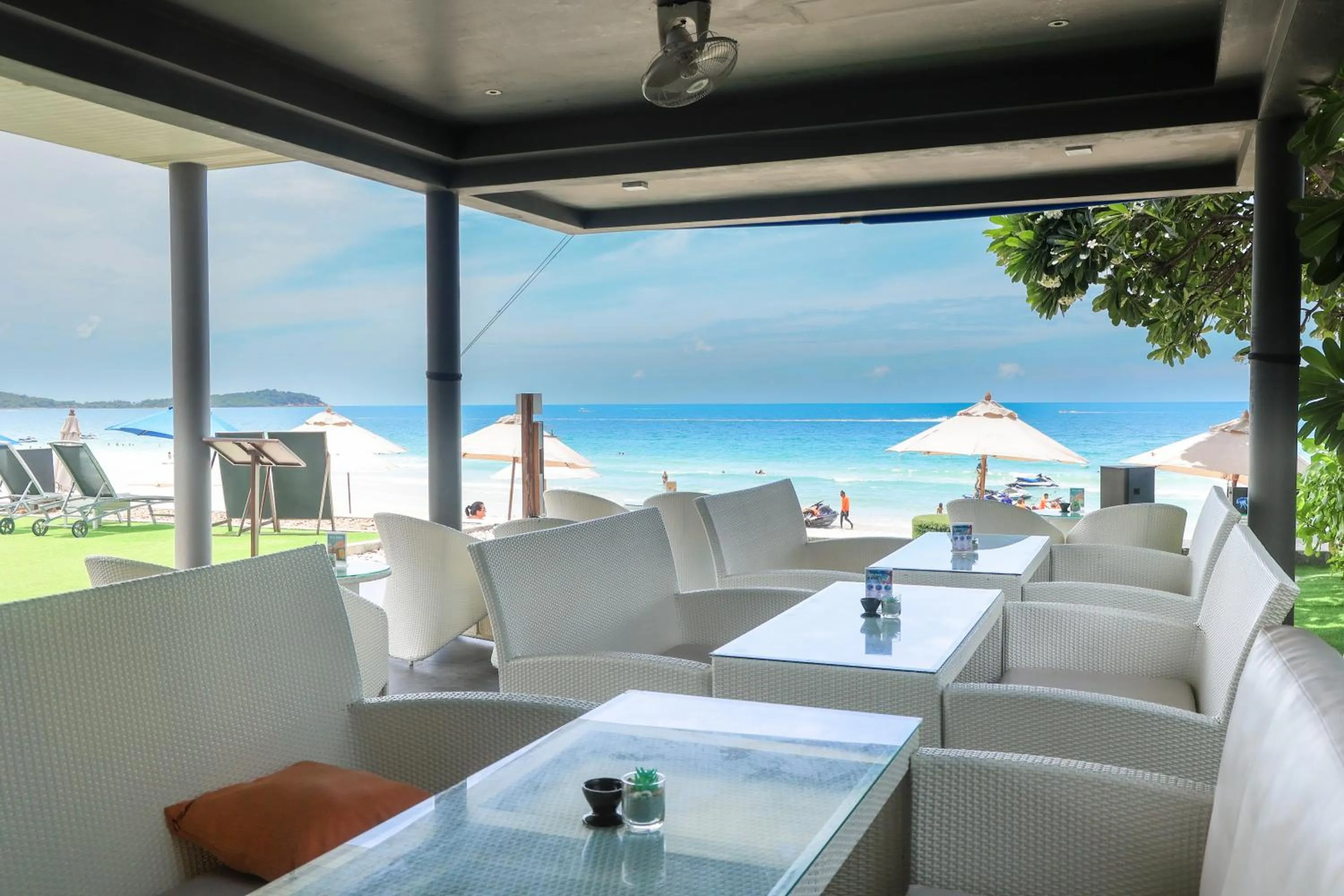 Seating area in KC Beach Club & Pool Villas