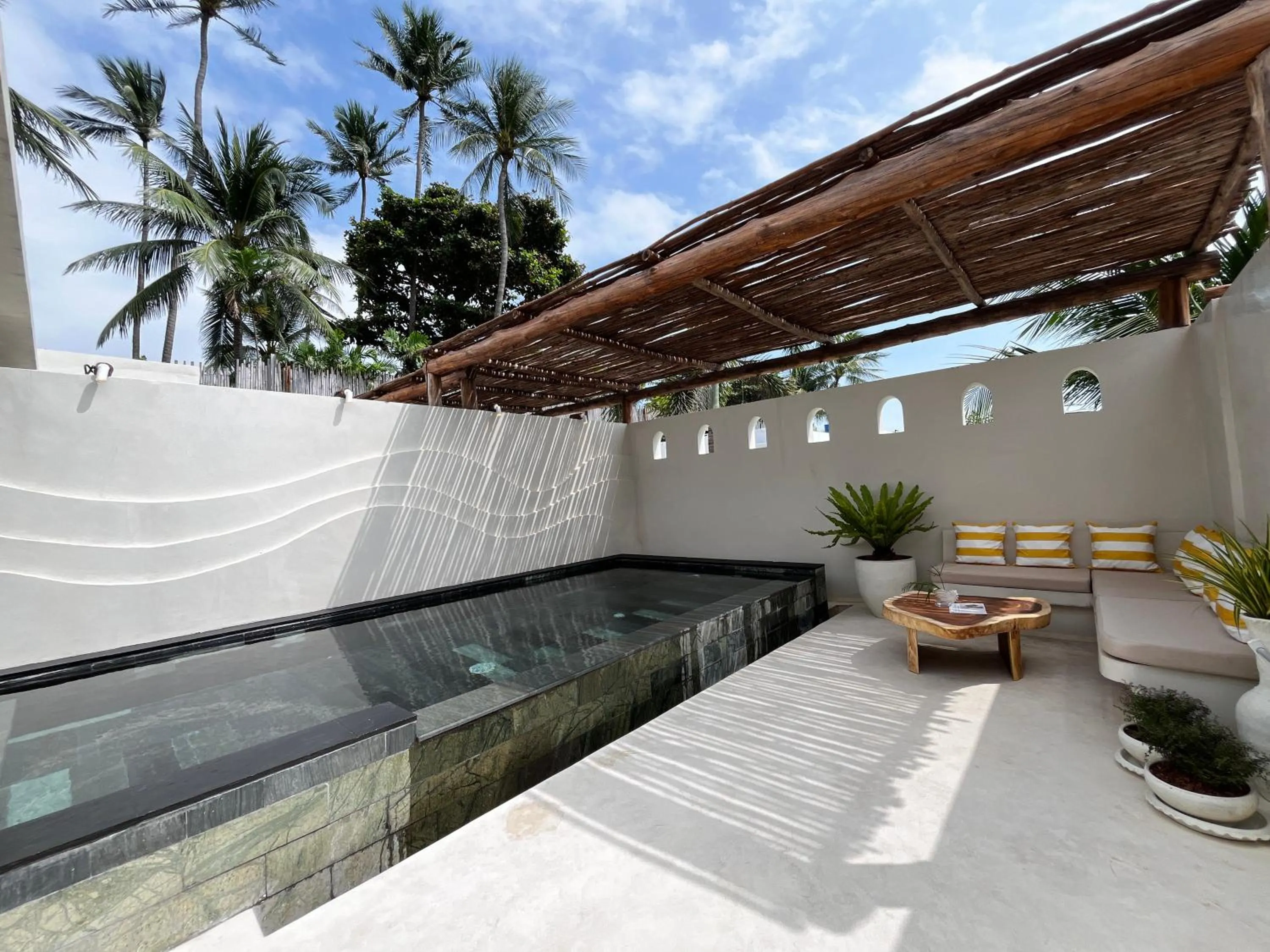 Balcony/Terrace in KC Beach Club & Pool Villas