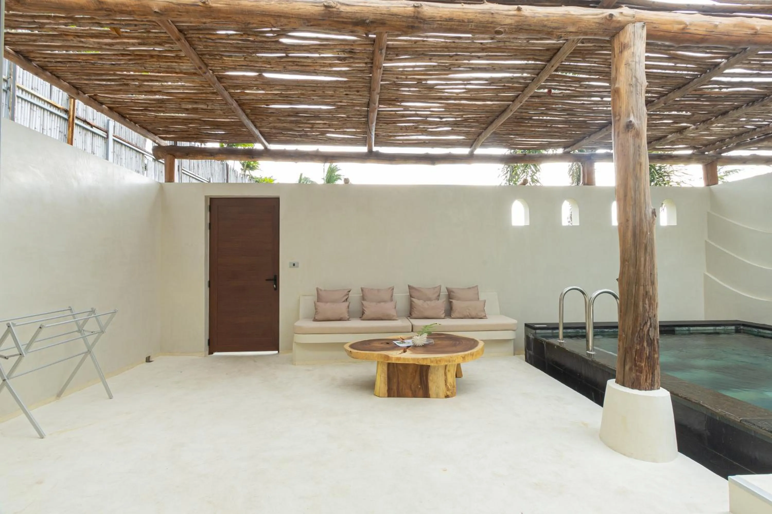 Balcony/Terrace in KC Beach Club & Pool Villas