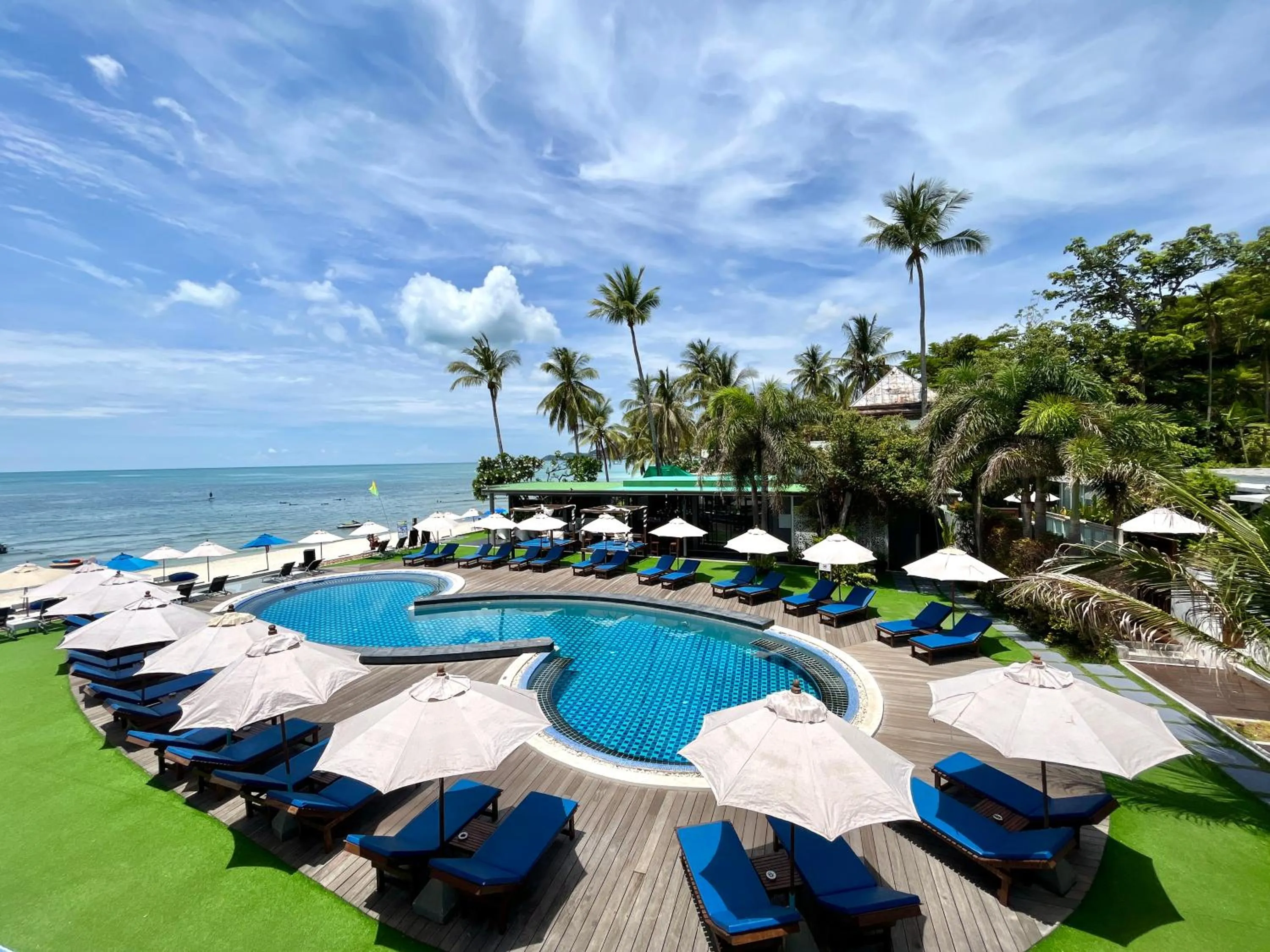 Sea view in KC Beach Club & Pool Villas