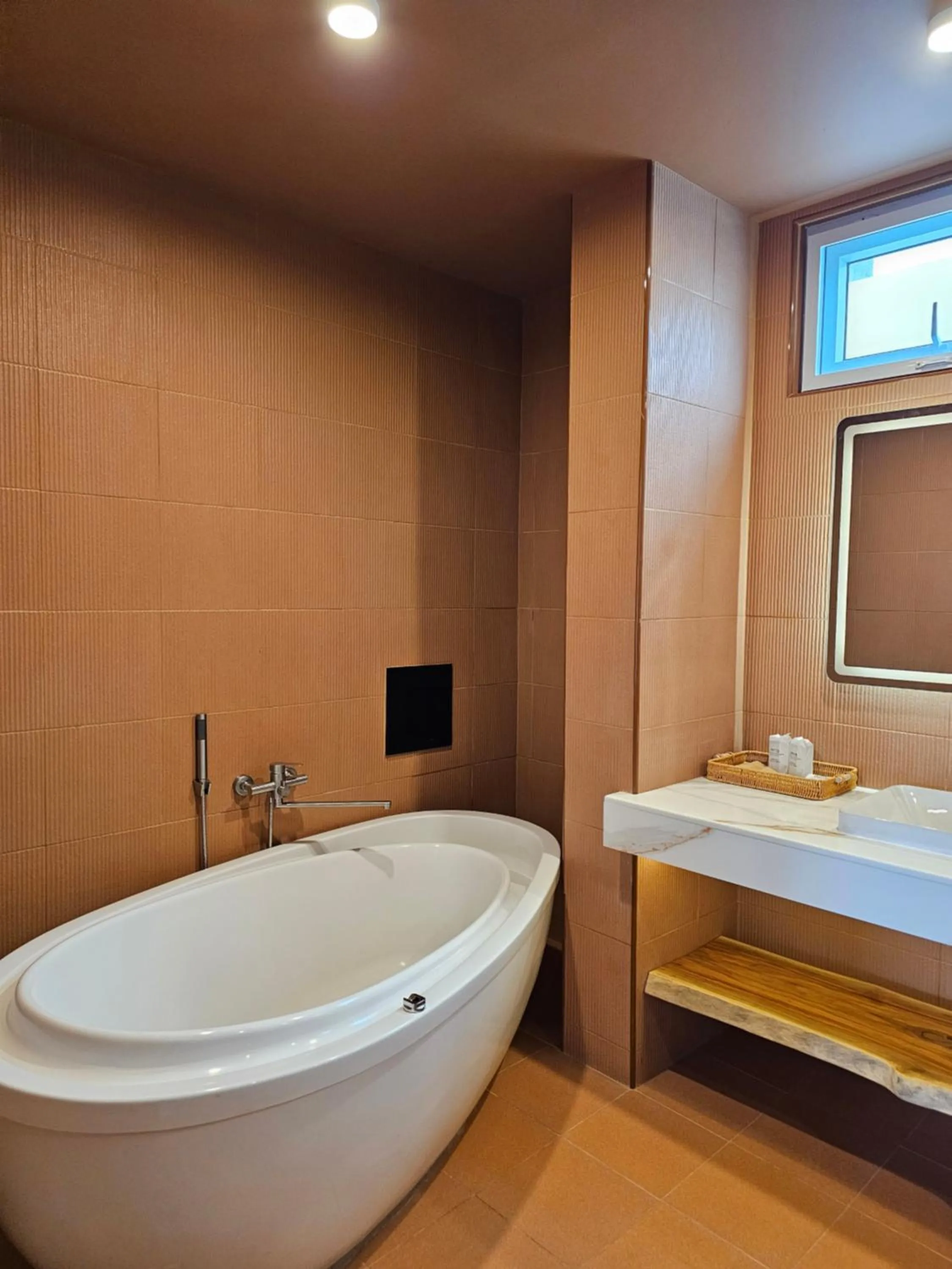 Bath in KC Beach Club & Pool Villas