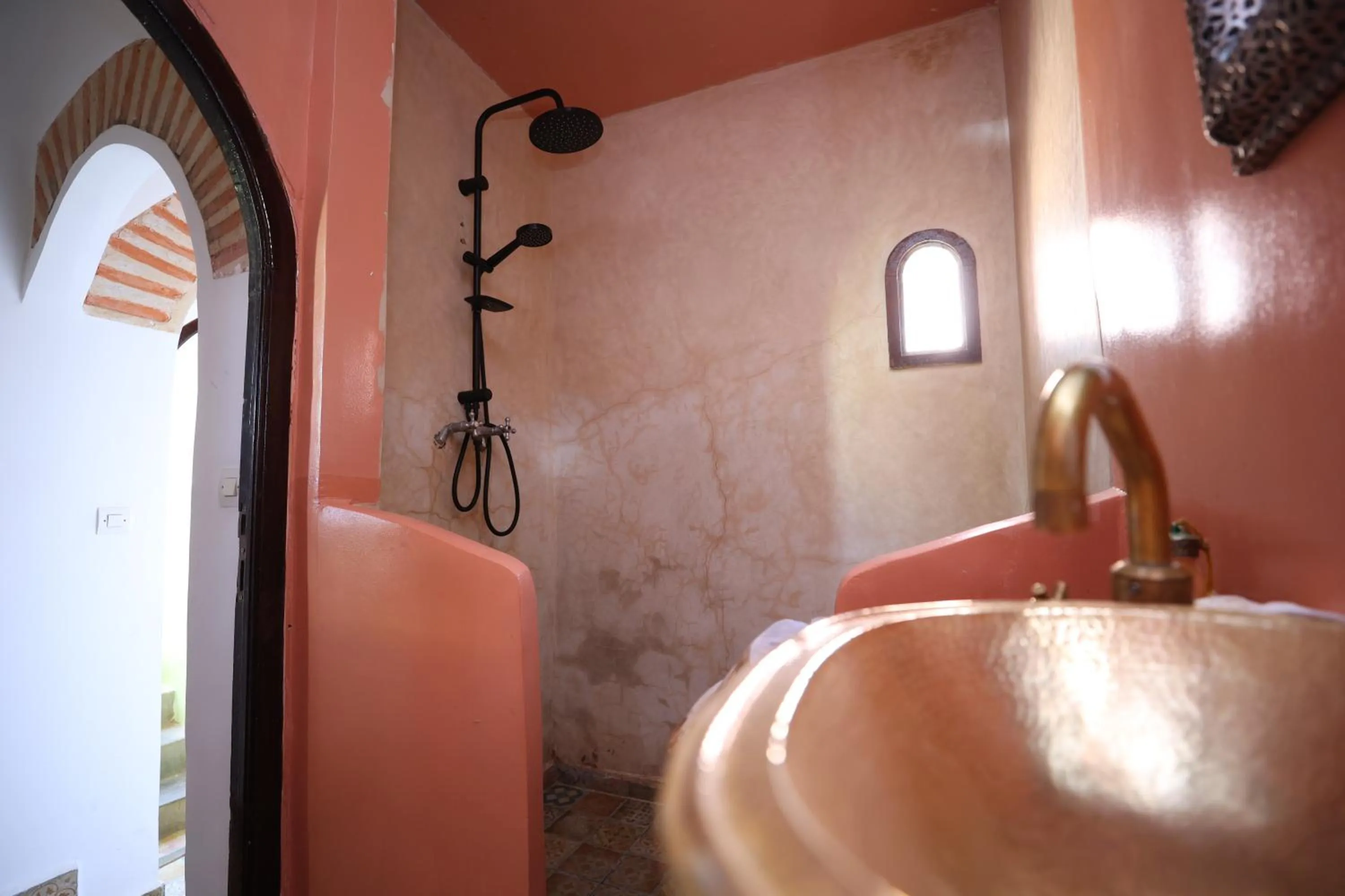 Shower in Riad O LY