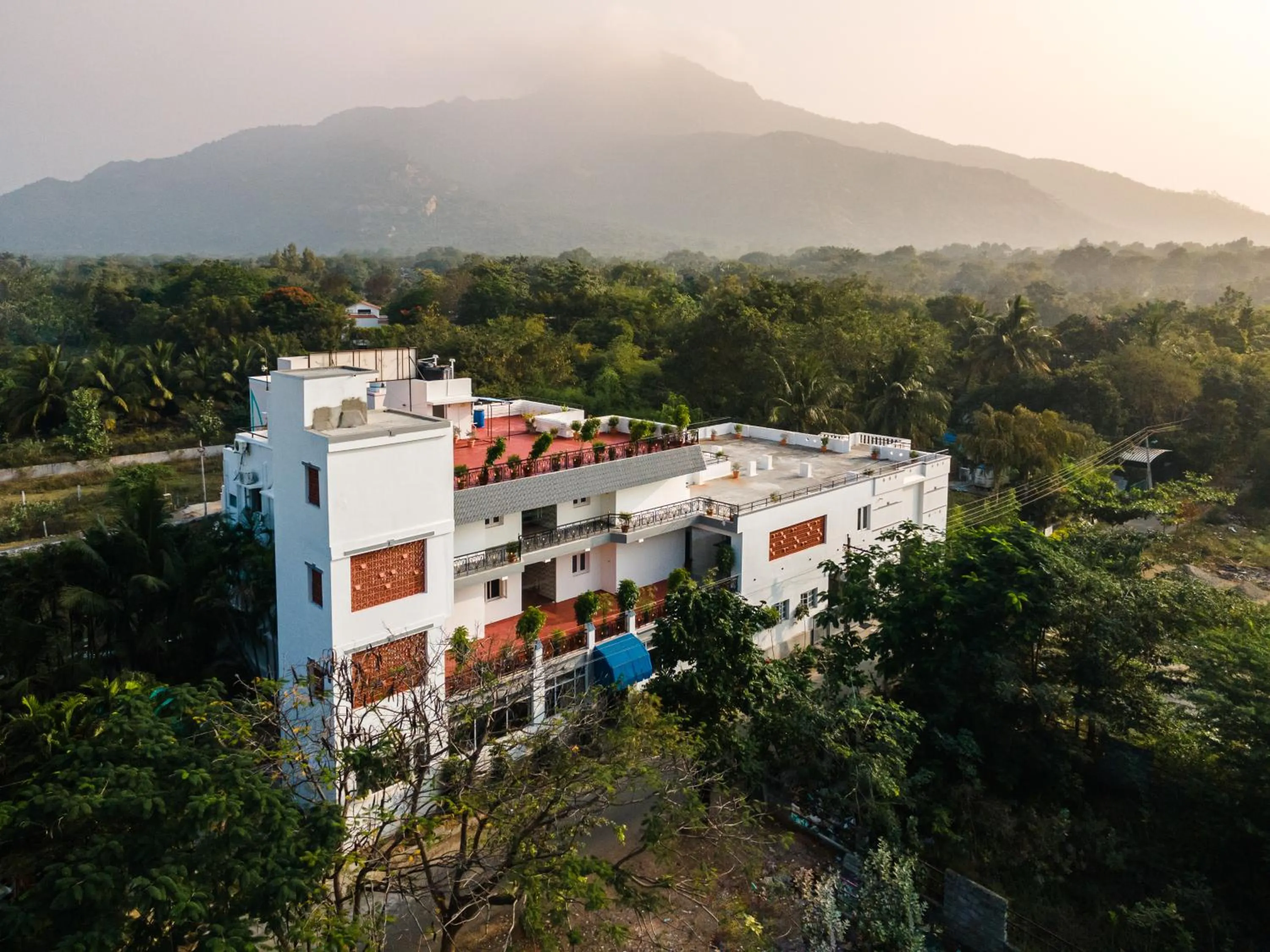 Property building in Aashreya Suites Tiruvannamalai