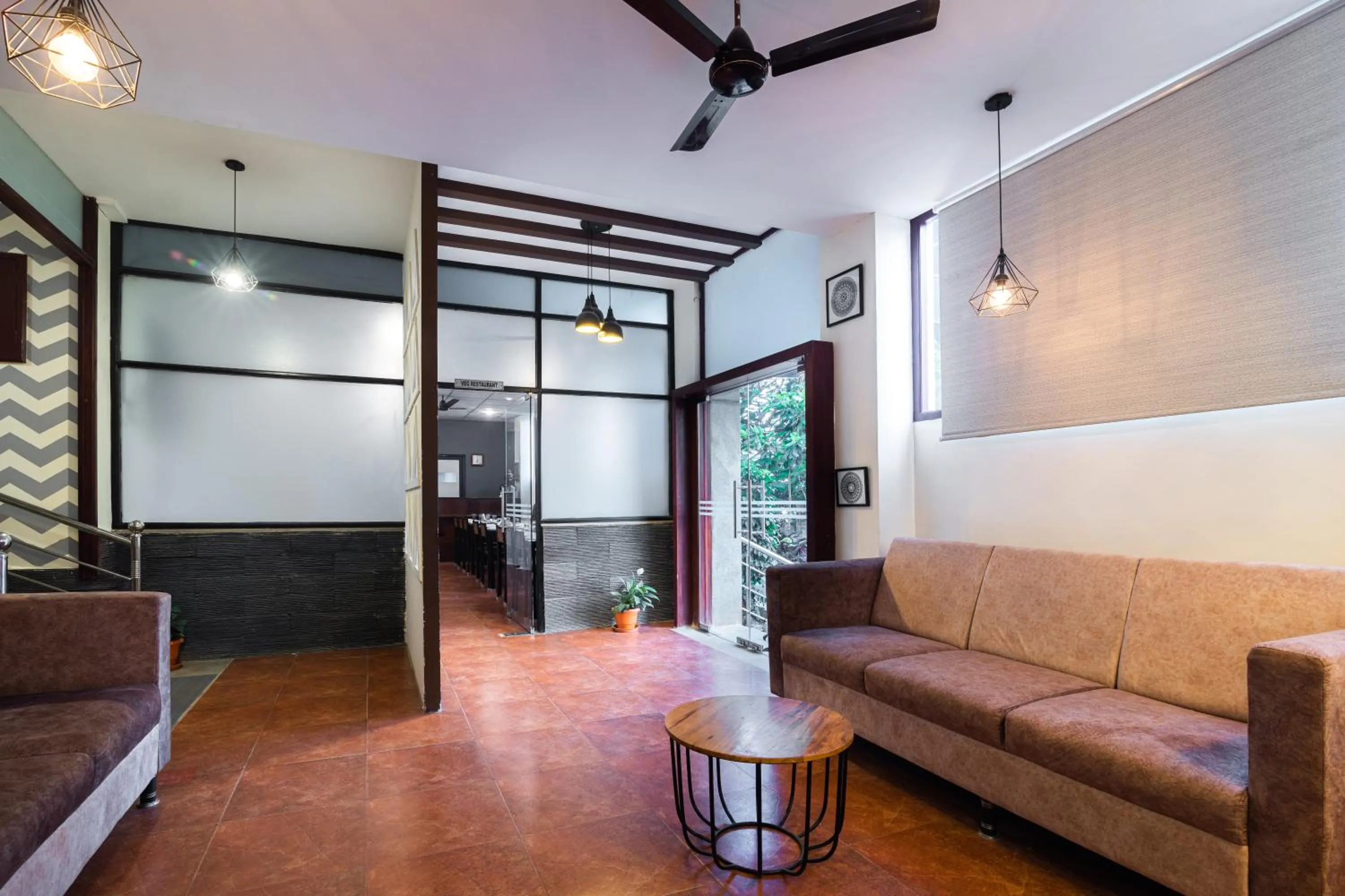 Lobby or reception in Aashreya Suites Tiruvannamalai