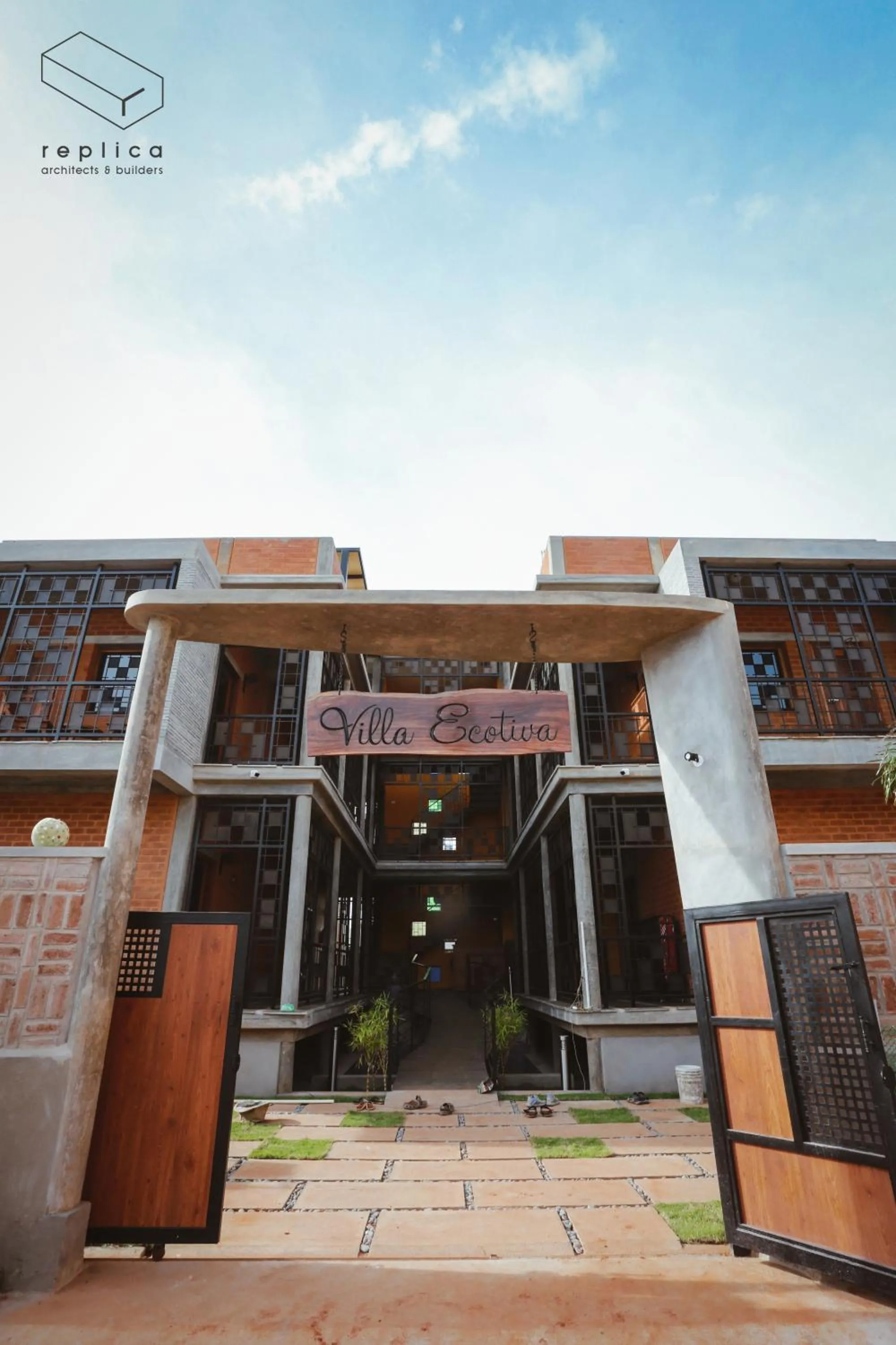 Property building in Villa Ecotiva