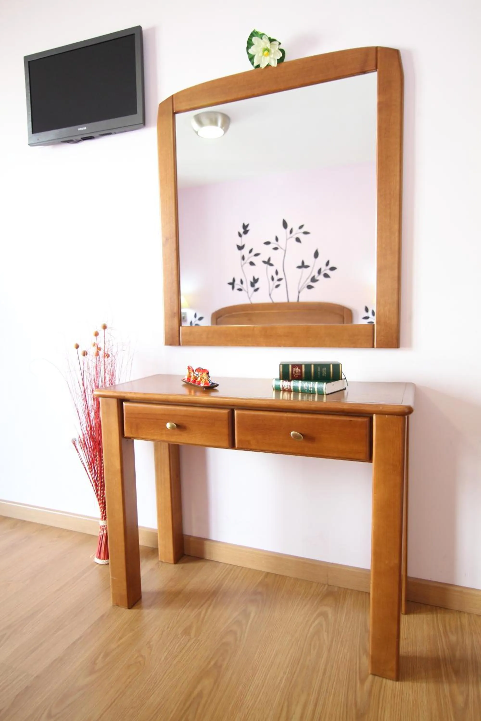 Photo of the whole room in Hostal Campo Real Bed&Breakfast