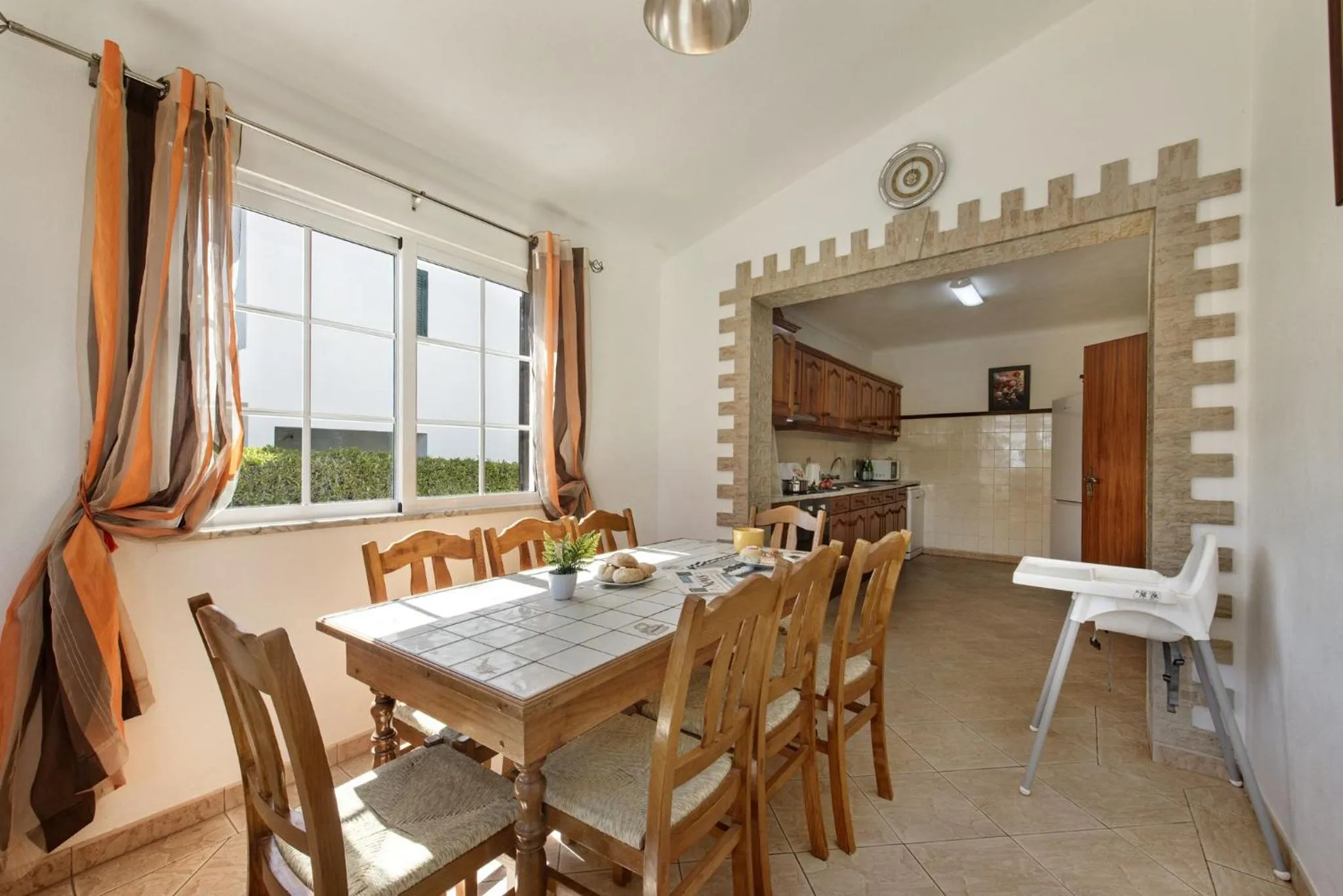 Living room in A Fantastic Place for Families, Hilton Hotel are and close to amenities