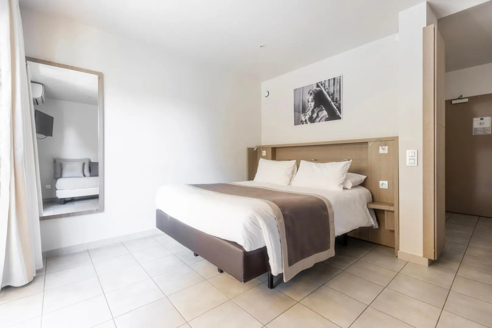 Bedroom, Bed in Hôtel Marina Corsica