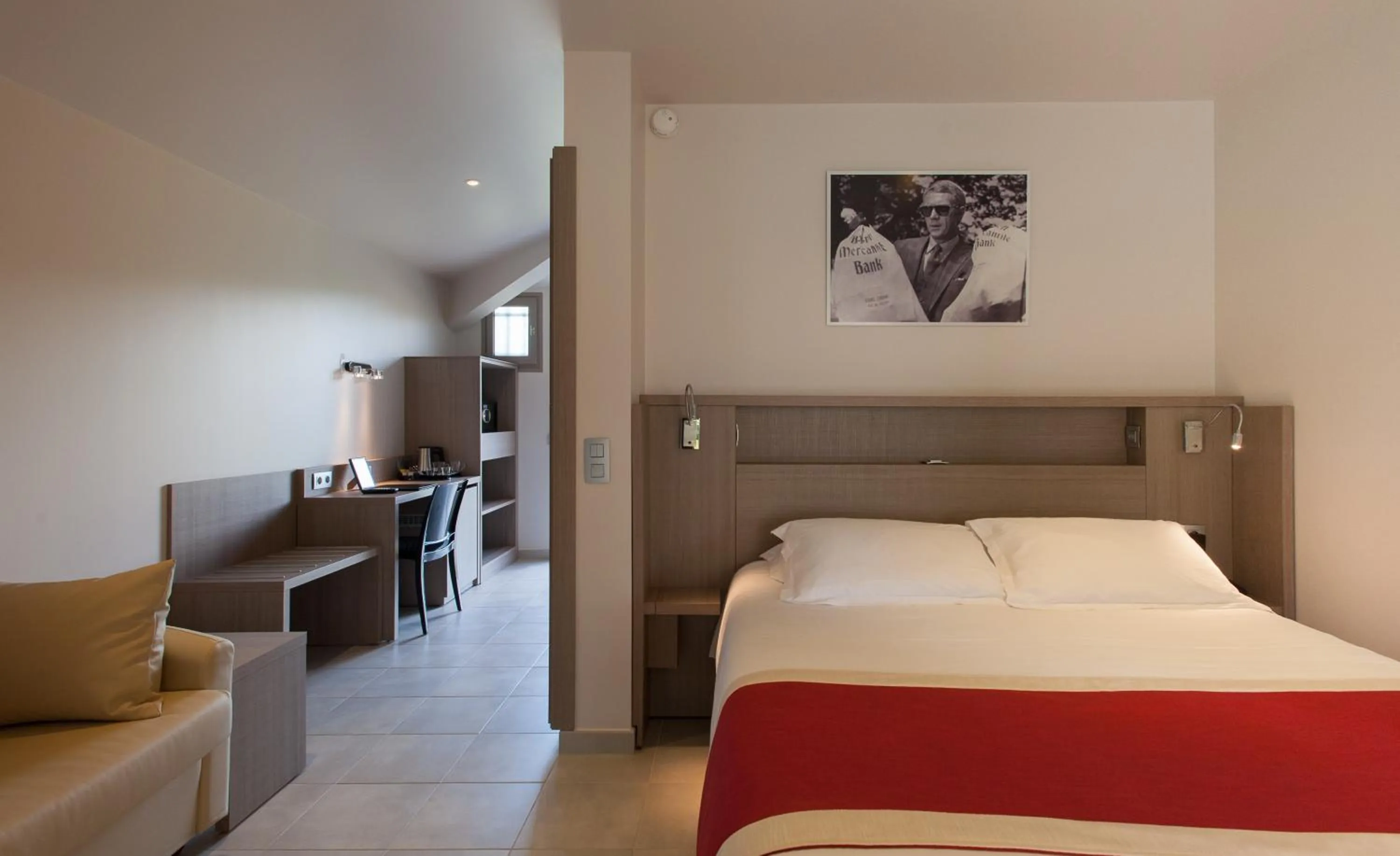 Decorative detail, Bed in Hôtel Marina Corsica