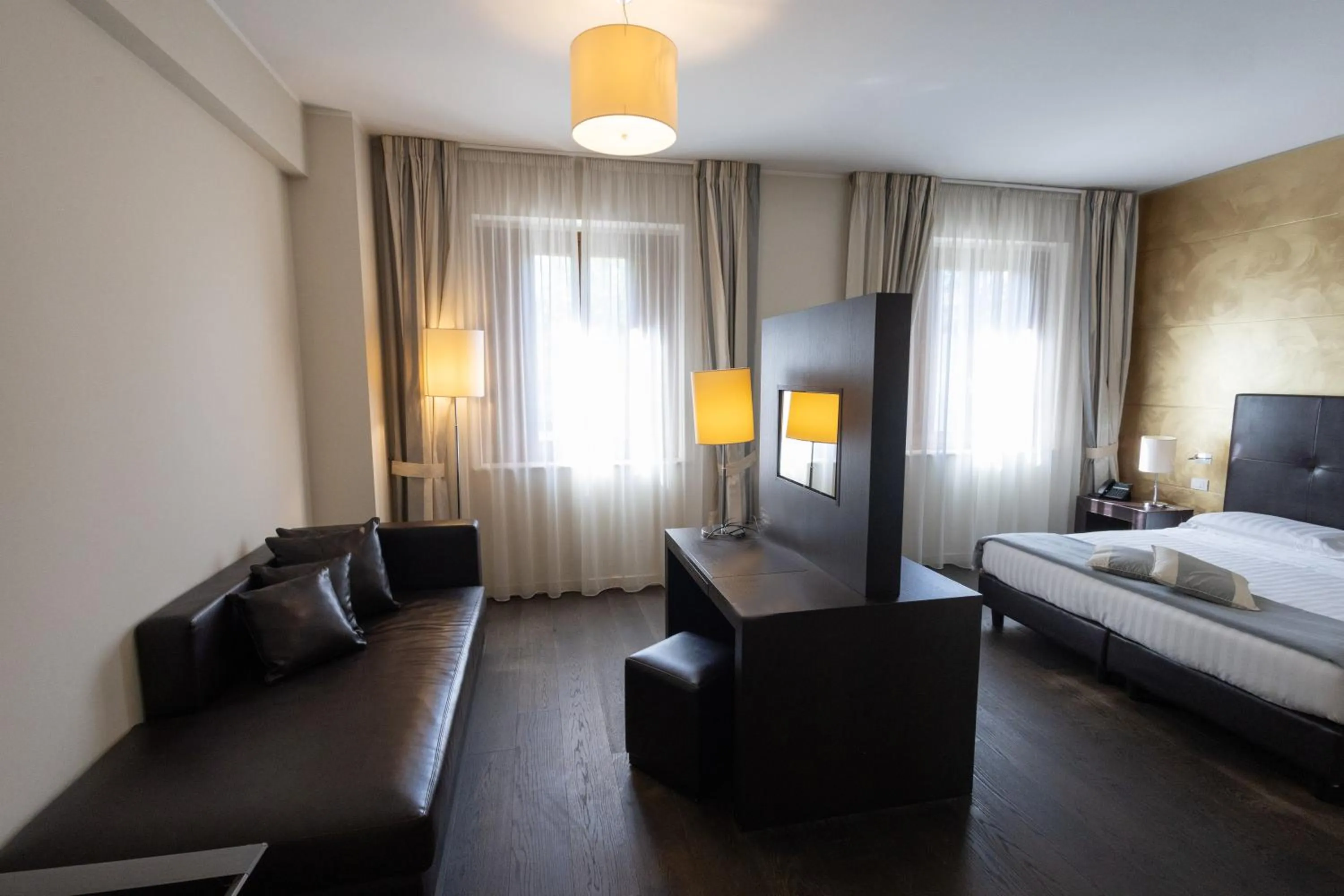 Photo of the whole room, Bed in La Dimora del Baco Hotel