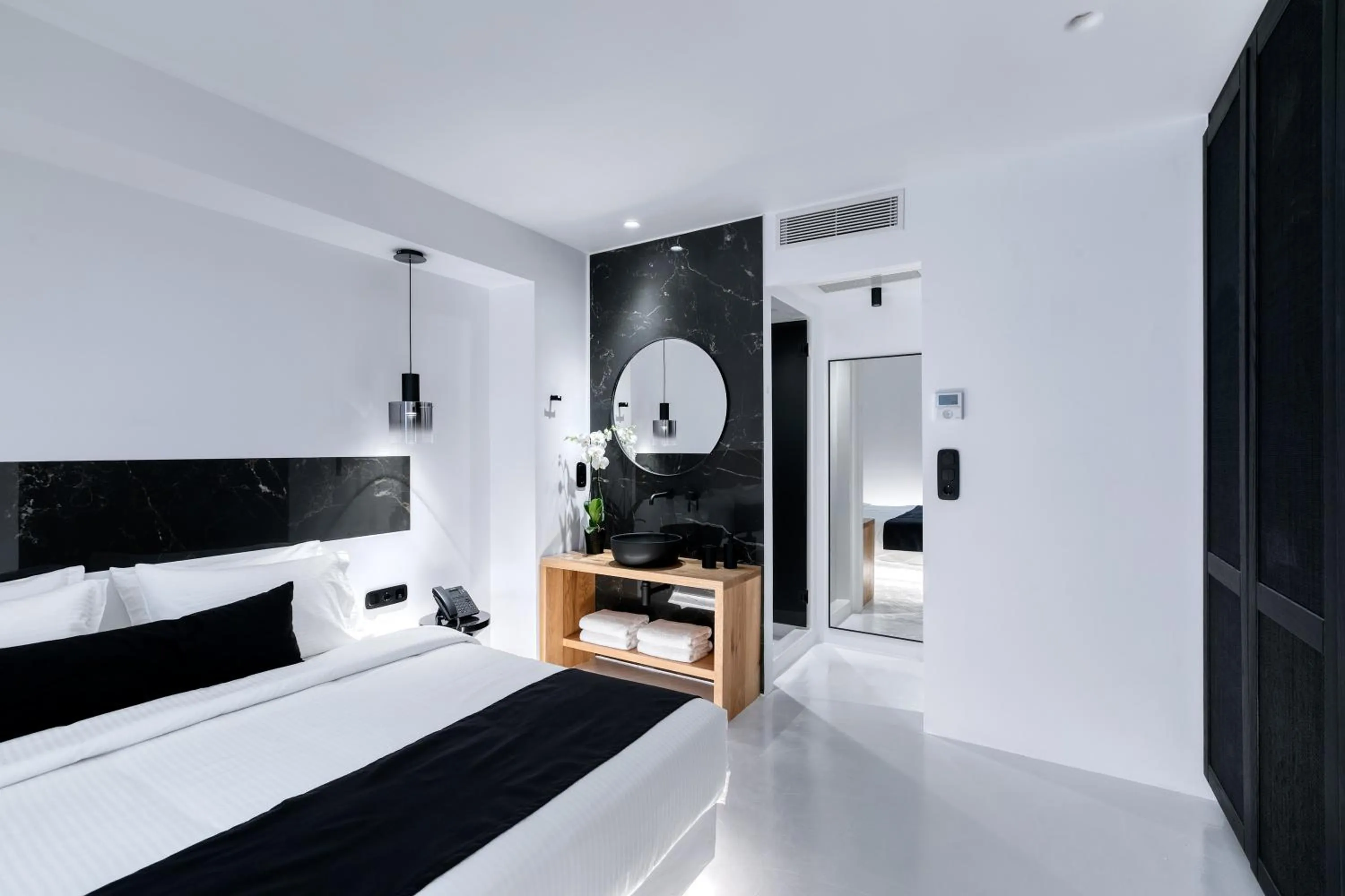 Bed in Tagoo Black Mykonos