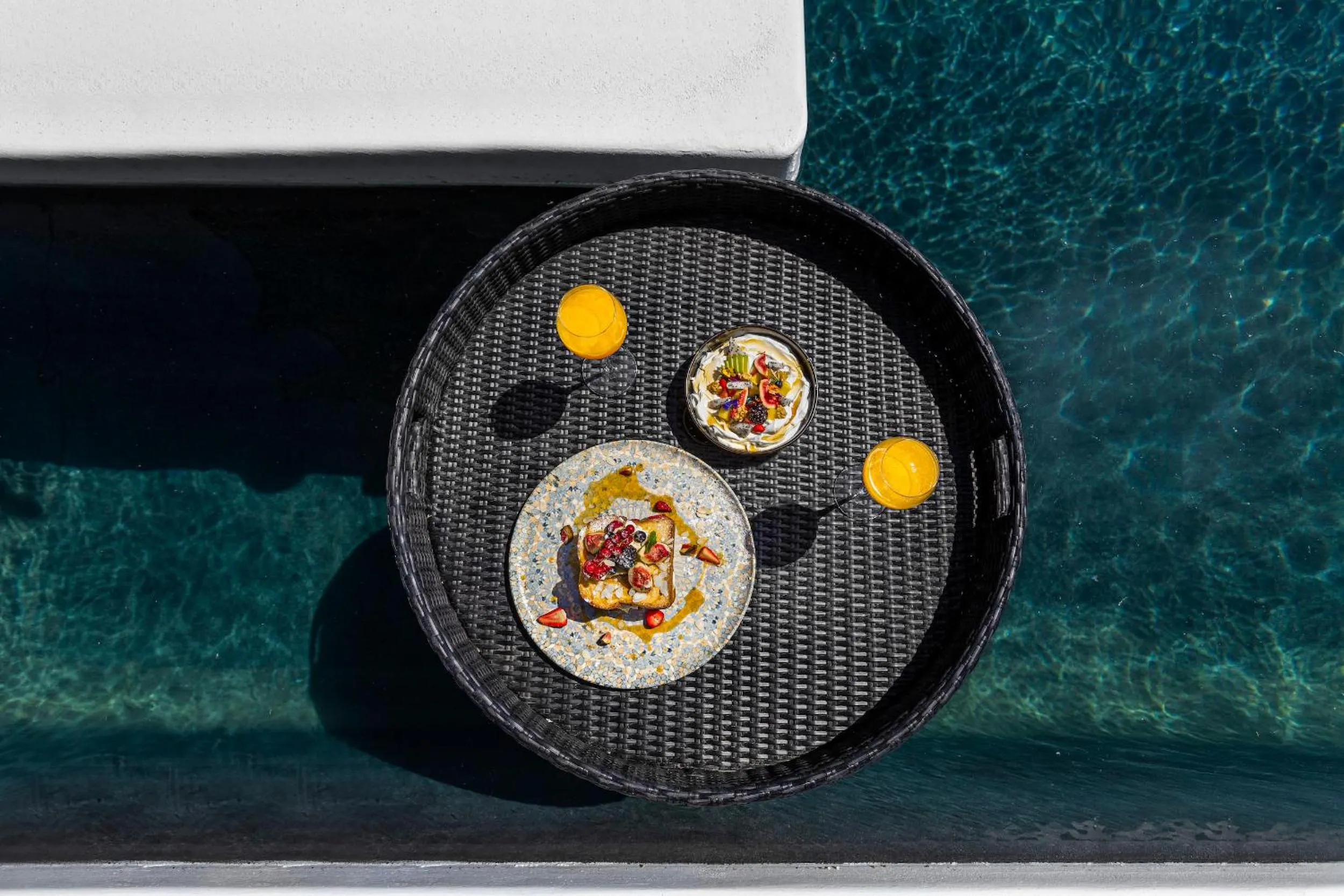 Area and facilities in Tagoo Black Mykonos