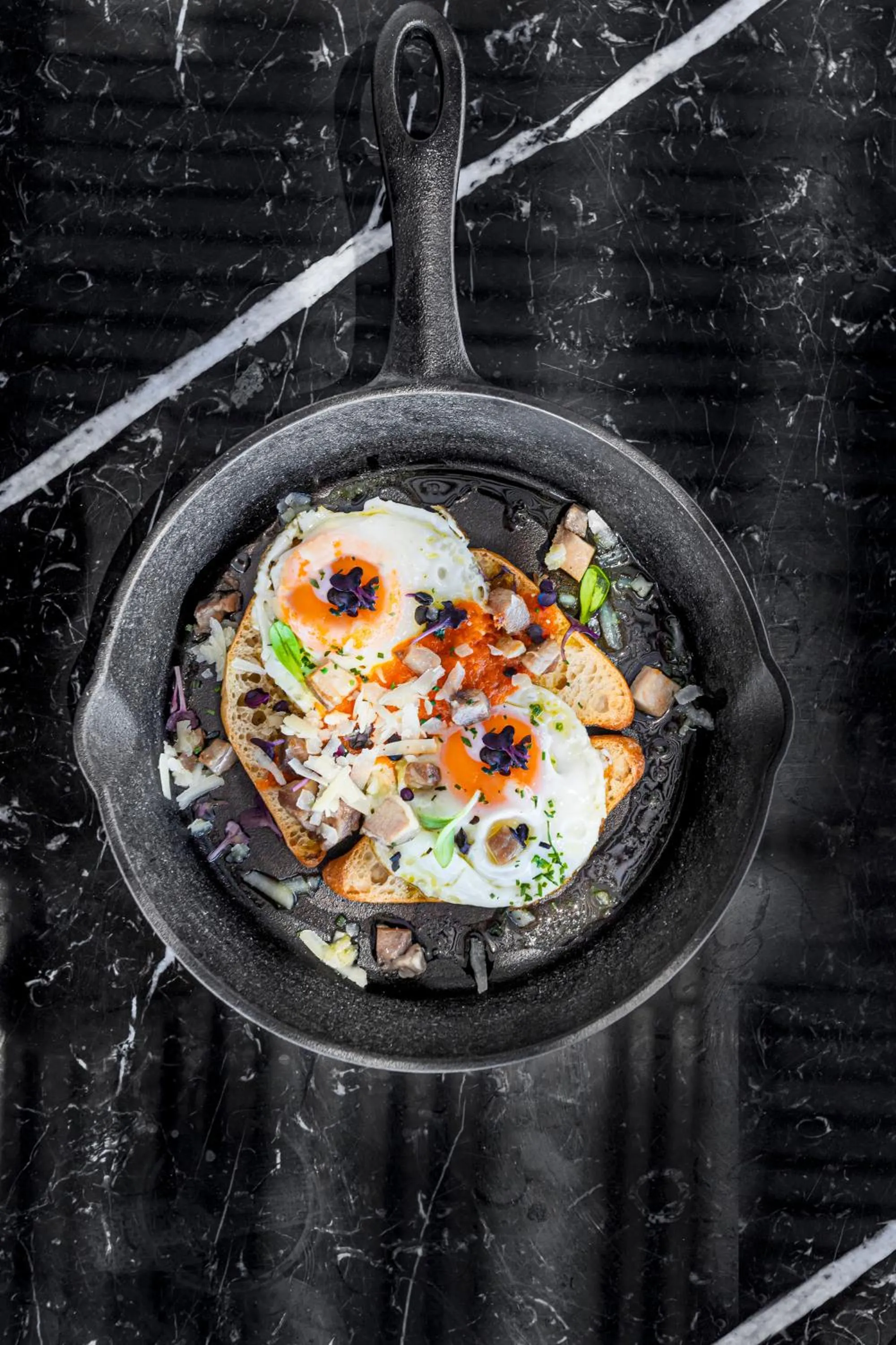 Food and drinks in Tagoo Black Mykonos