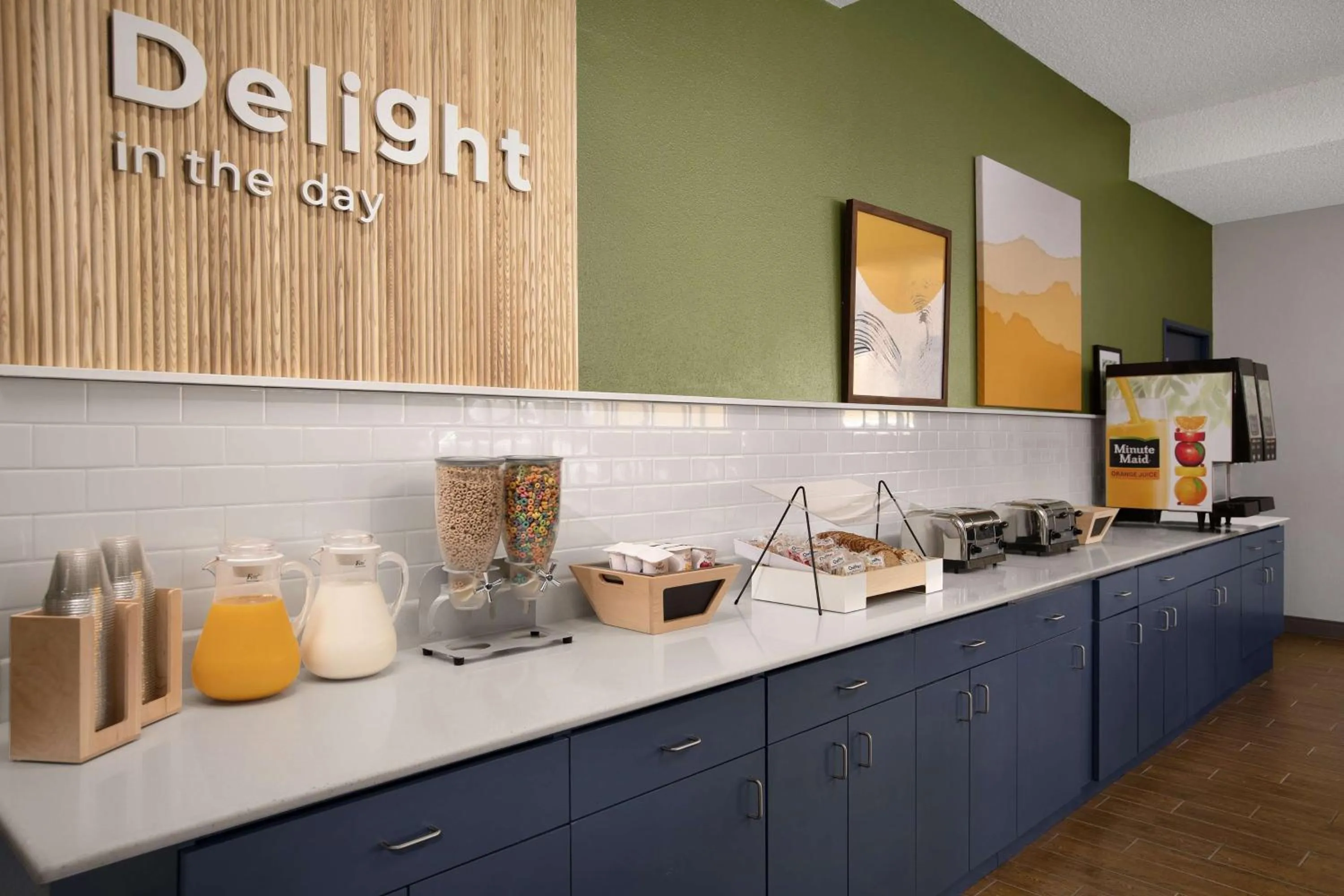 Restaurant/places to eat in Spark by Hilton Denver Tech Center Greenwood Village