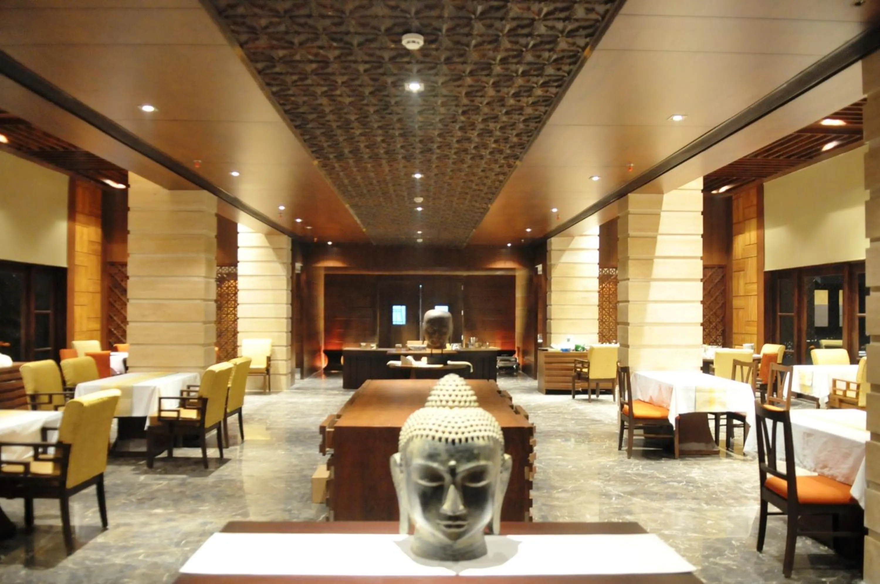 Restaurant/places to eat in Madhubhan Resort & Spa