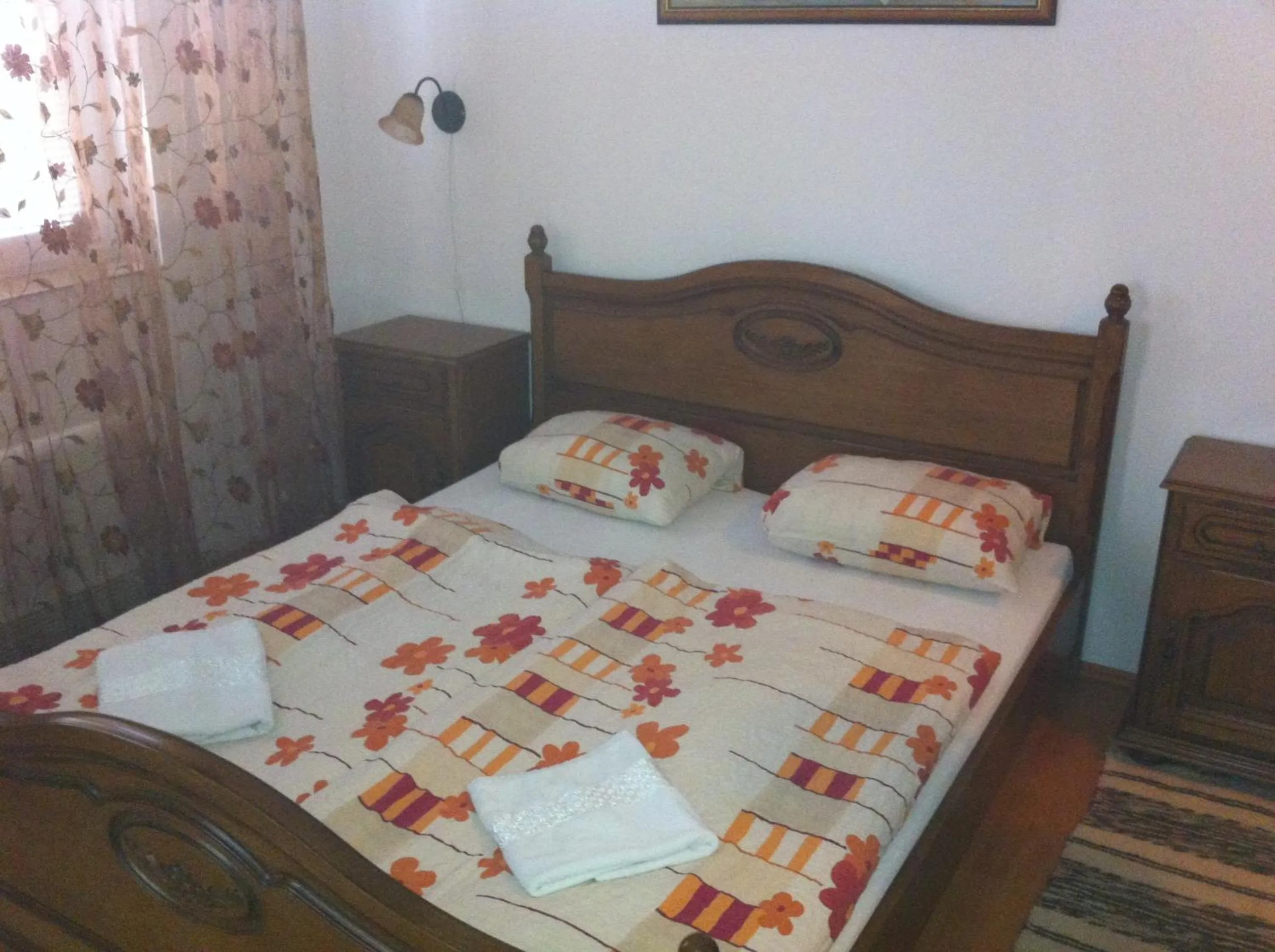 Bed in Sarokhaz Panzio