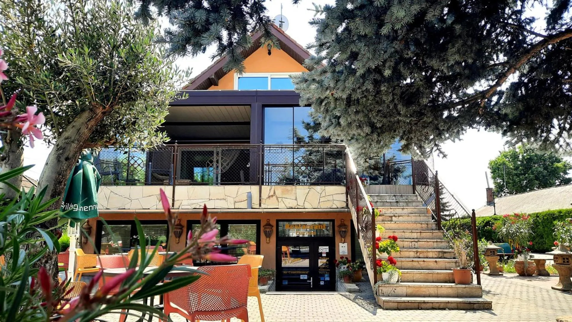 Airport Budapest Sarokhaz Panzio