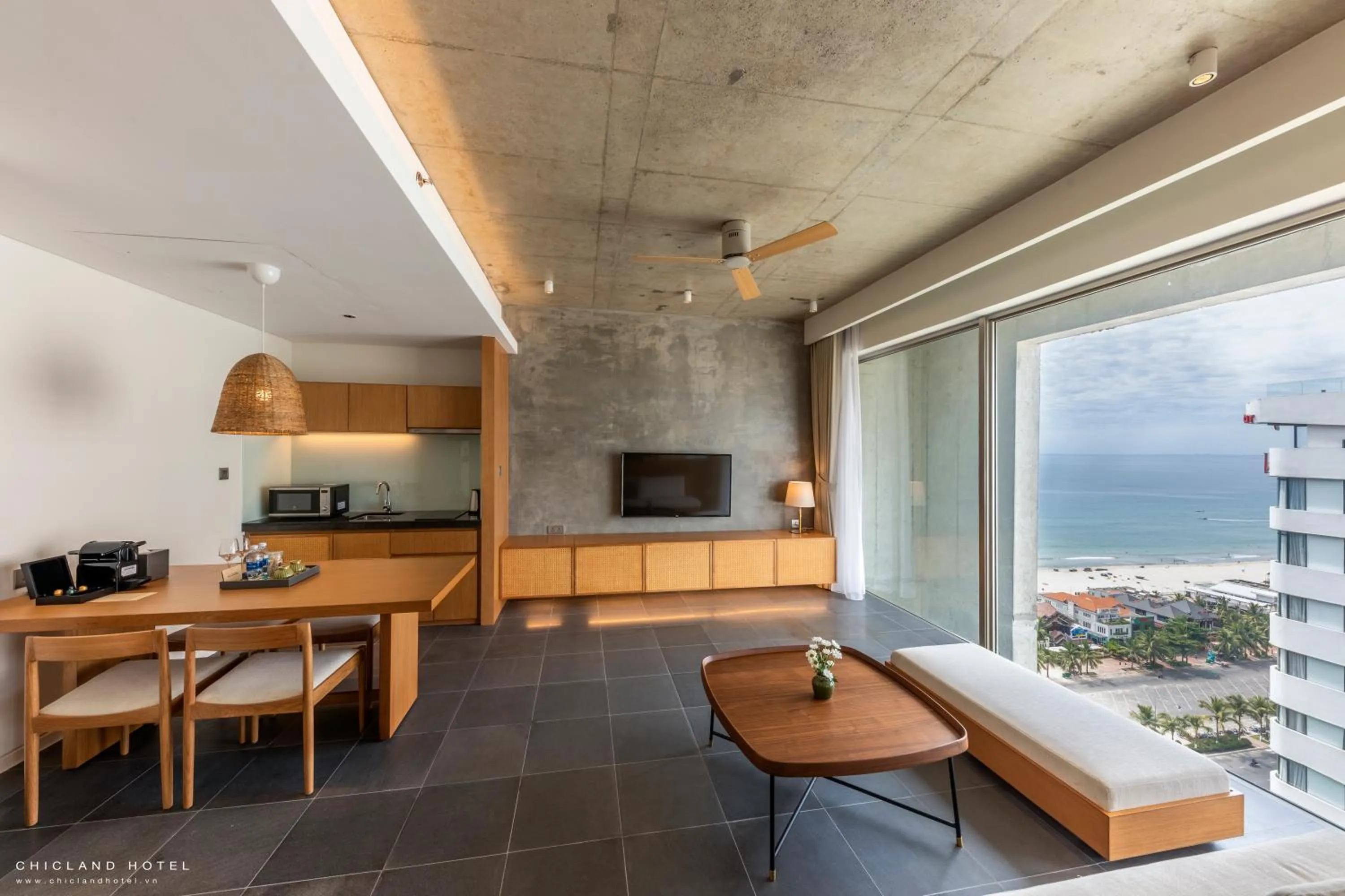 Kitchen or kitchenette in Chicland Boutique Danang Beach Hotel