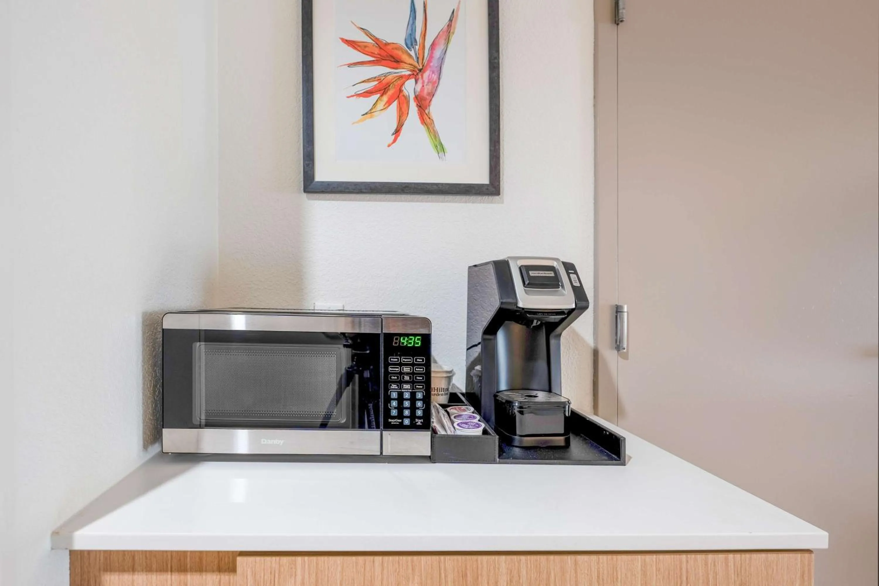 Photo of the whole room in Hilton Garden Inn Ft. Lauderdale Airport-Cruise Port