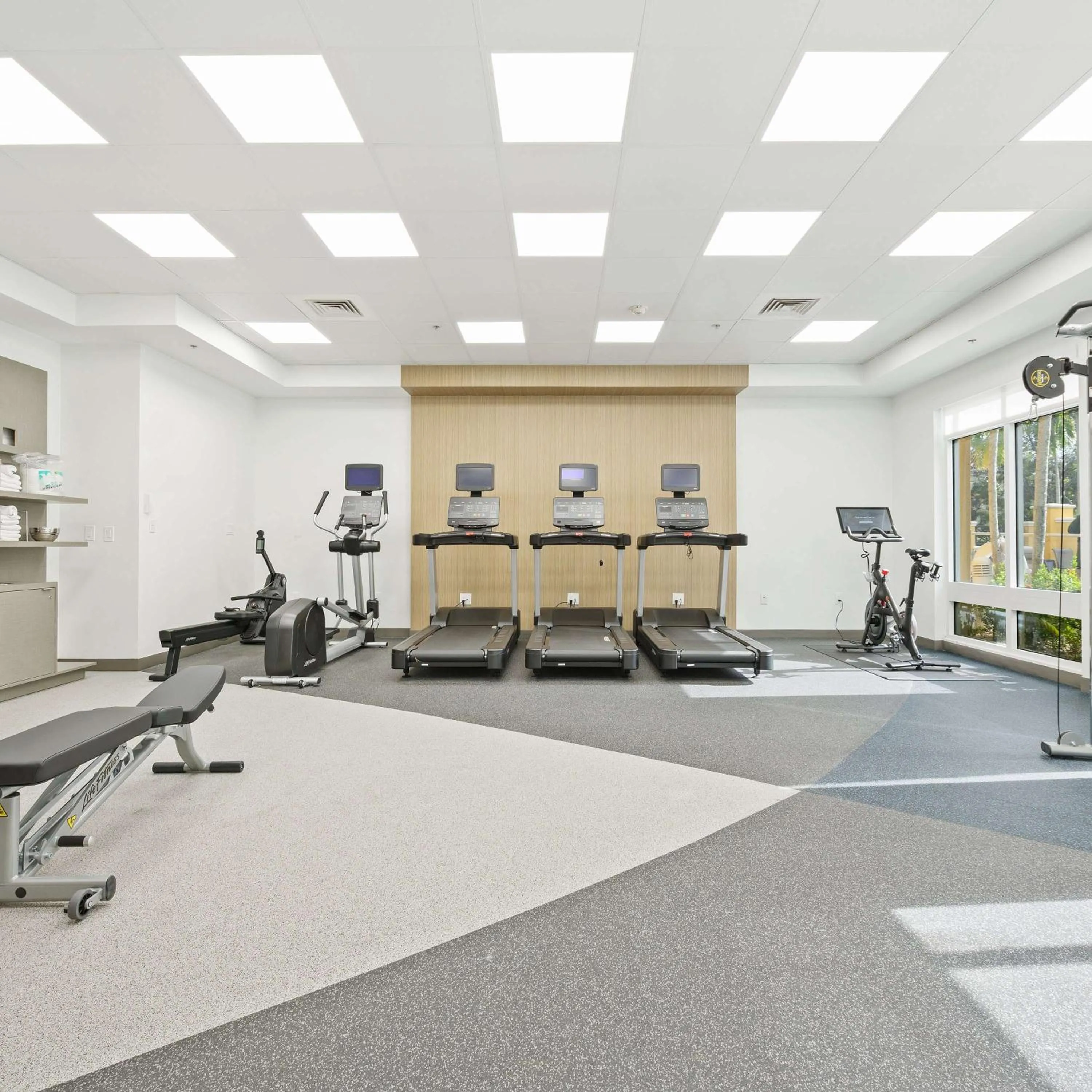 Fitness centre/facilities in Hilton Garden Inn Ft. Lauderdale Airport-Cruise Port
