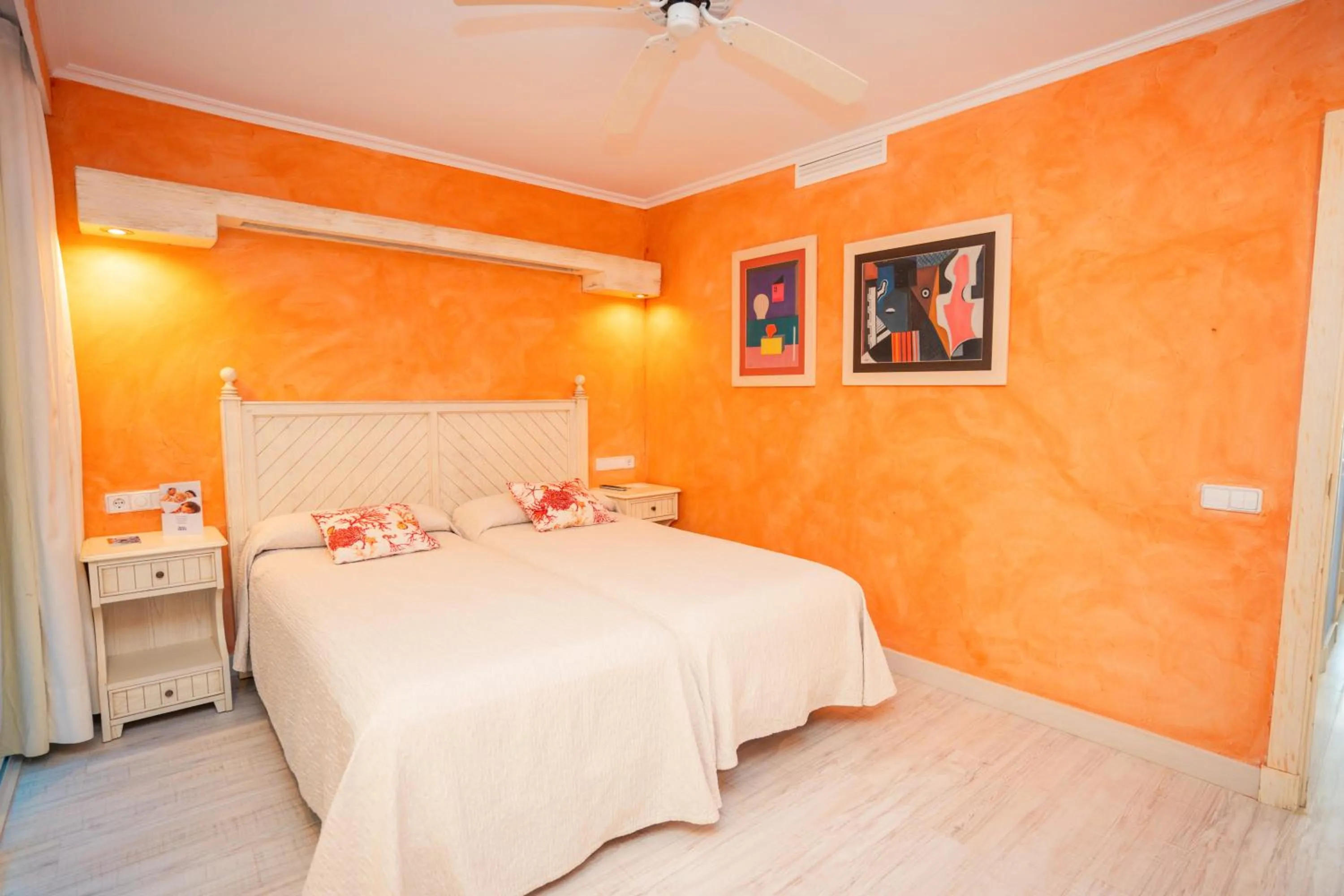 Bedroom, Bed in Royal Son Bou Family Club