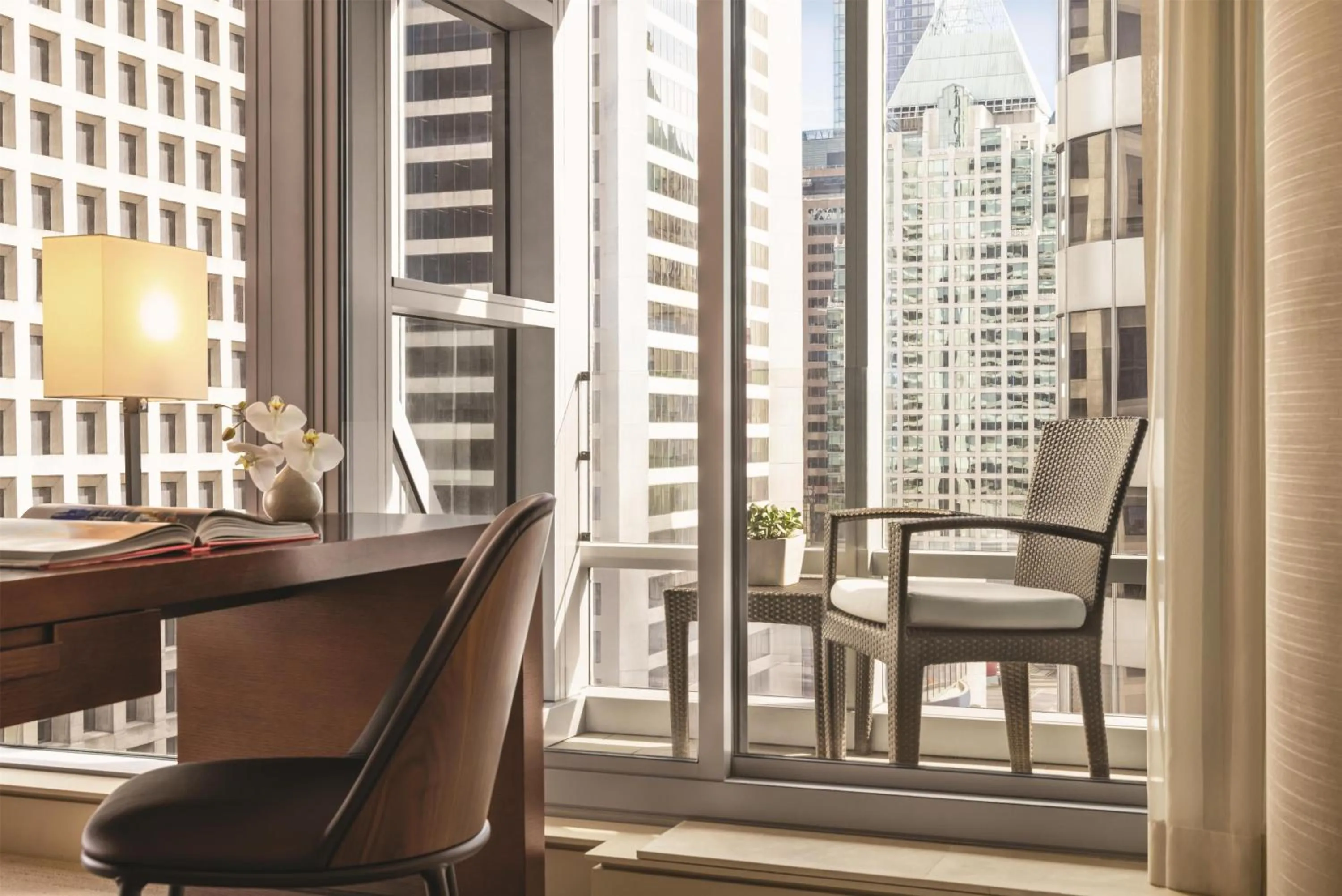 Bedroom in Hyatt Vancouver Downtown Alberni