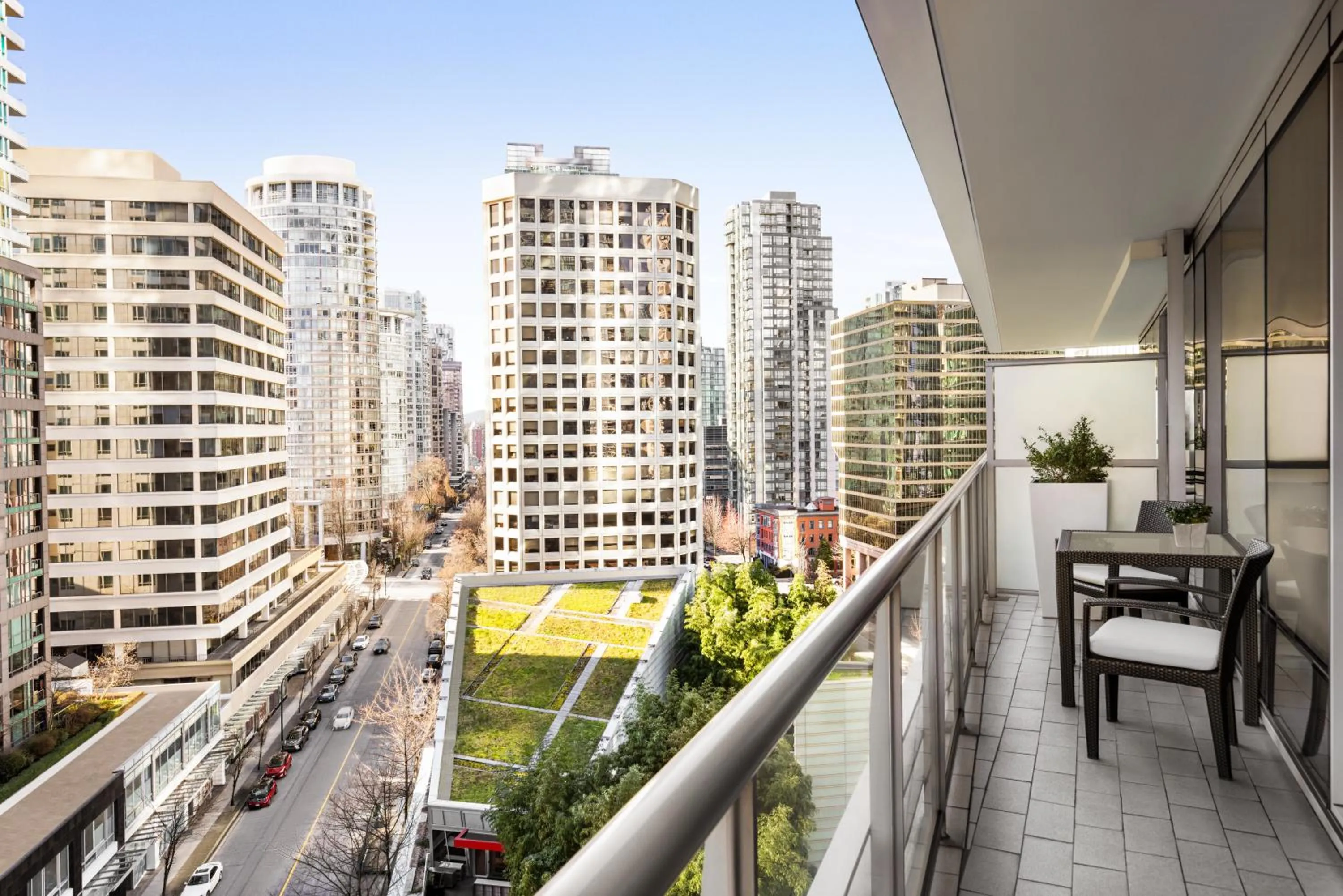 Patio in Hyatt Vancouver Downtown Alberni