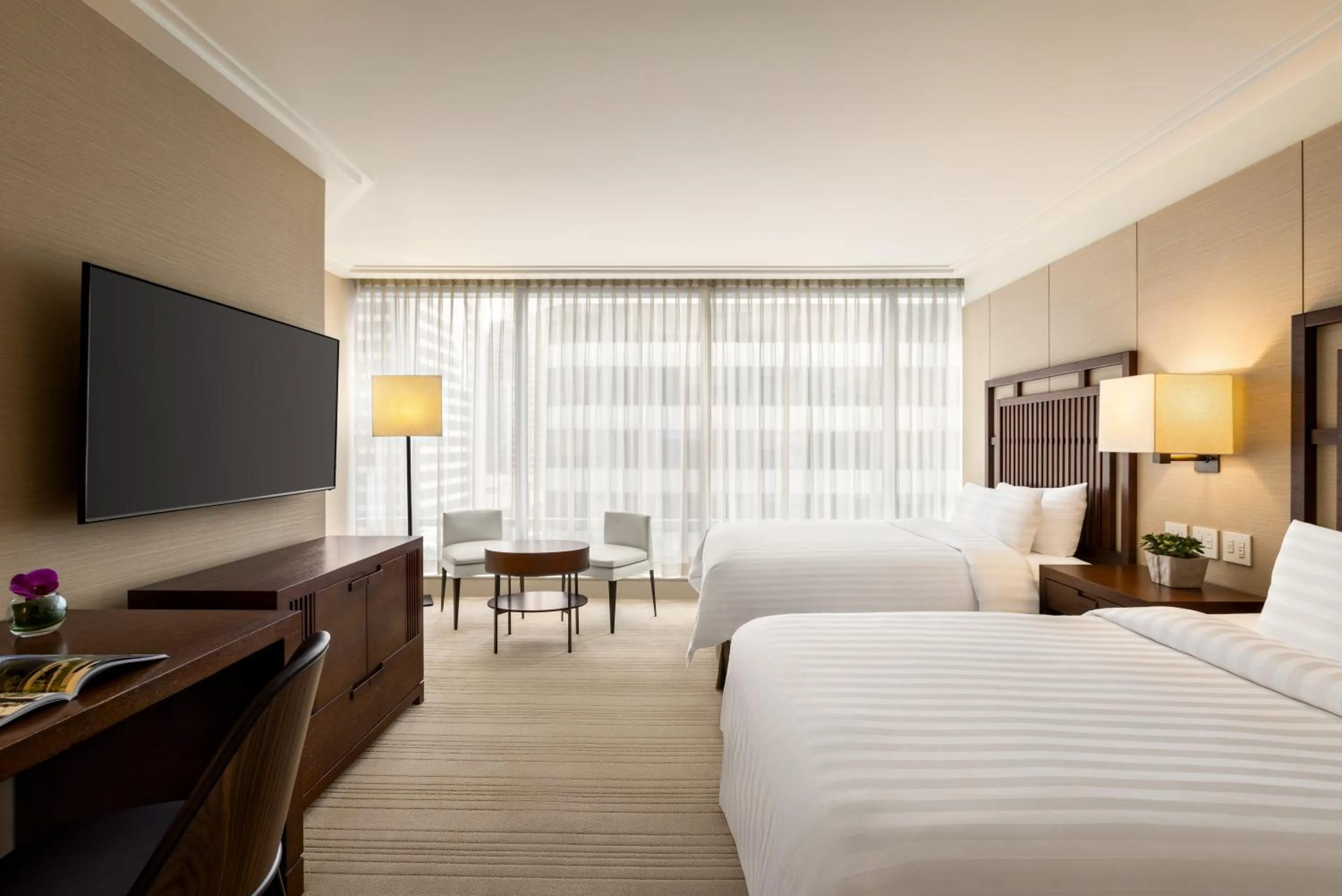 Bed in Hyatt Vancouver Downtown Alberni